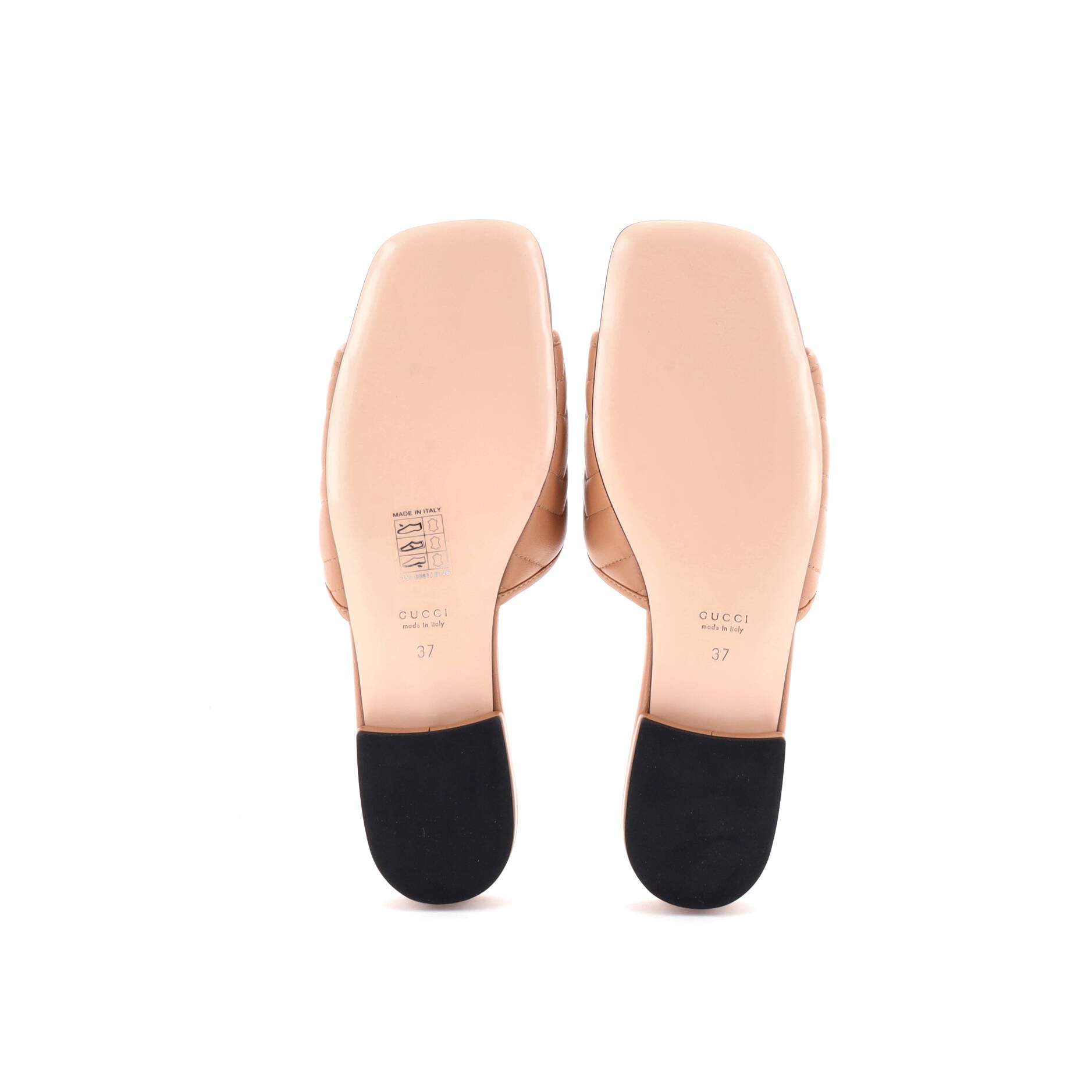 Women's GG Marmont Flat Sandals Matelasse Leather