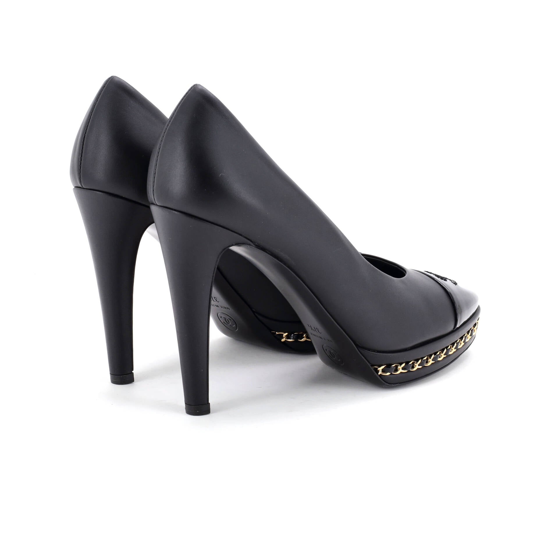 Women's CC Cap Toe Chain Around Pumps Leather