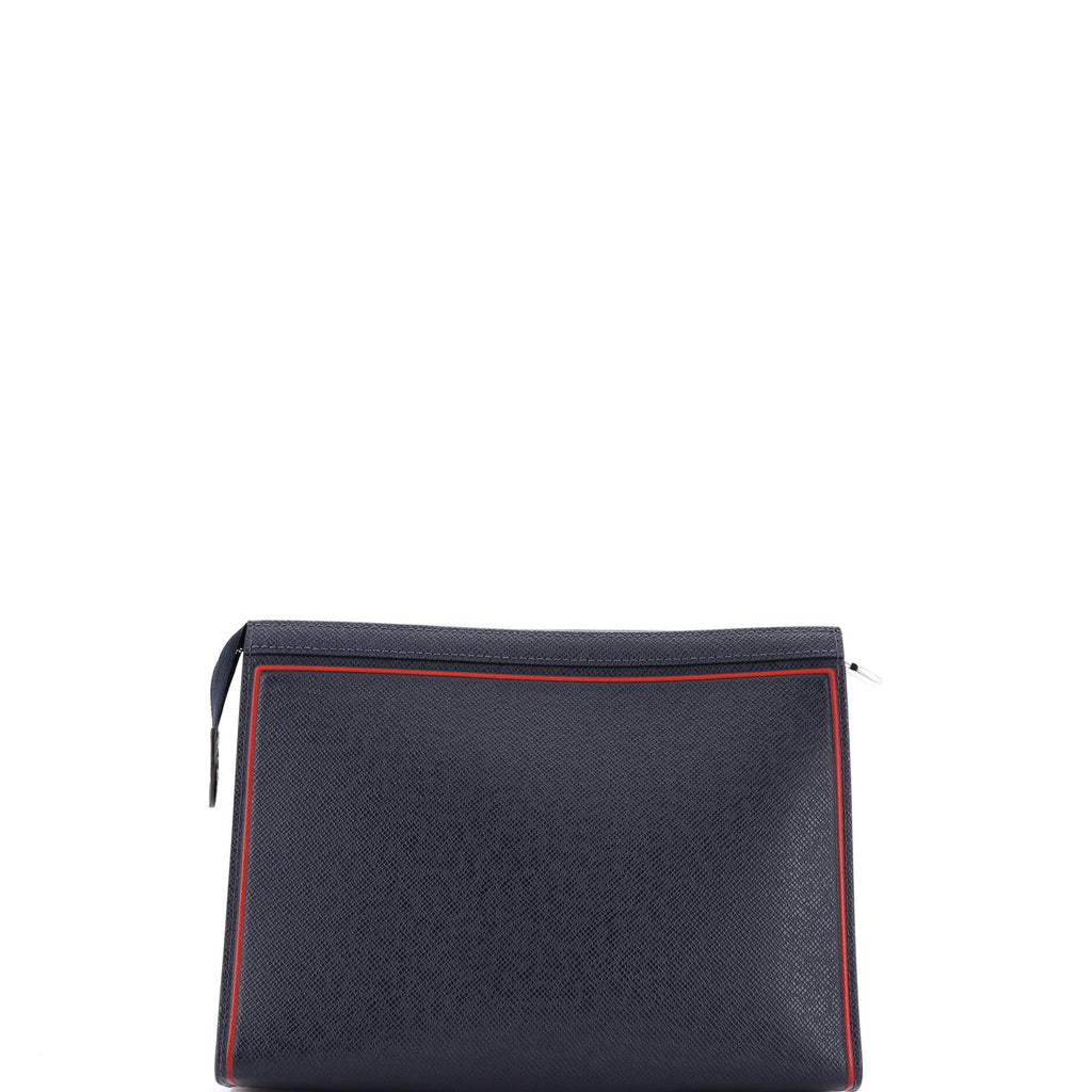 Pochette Voyage Taiga Leather MM