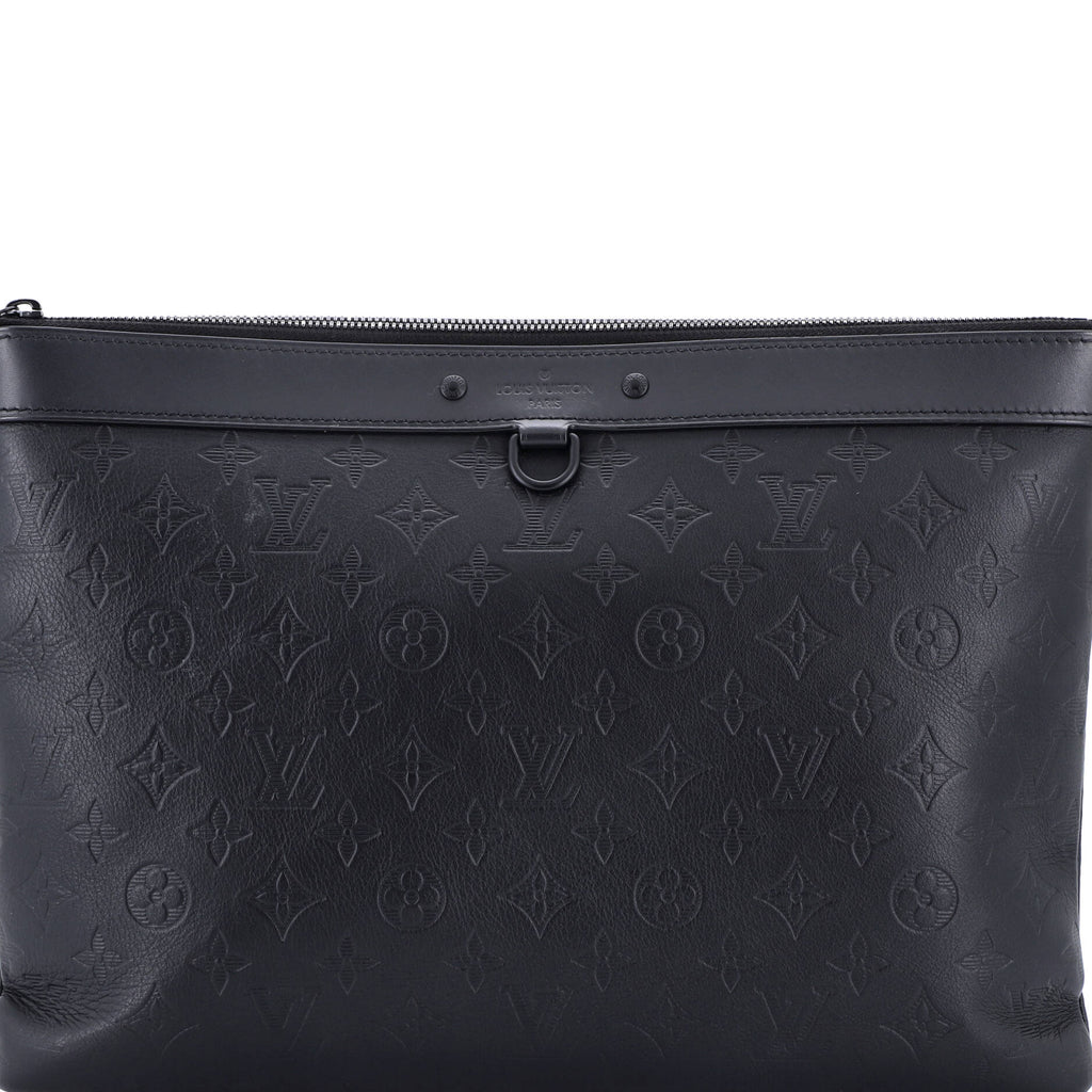 Discovery Pochette Monogram Shadow Leather GM