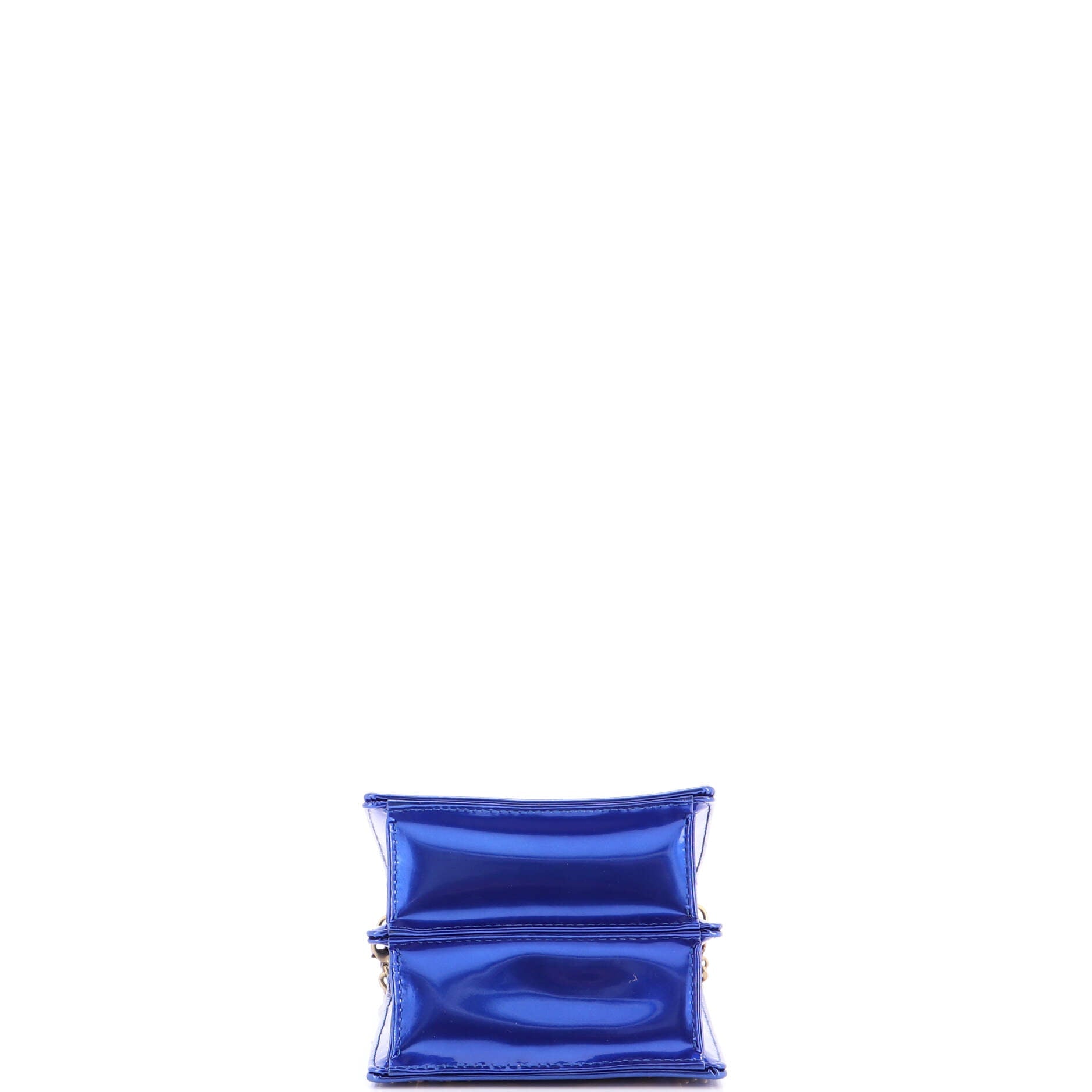 Diorama Vertical Clutch on Chain Studded Patent