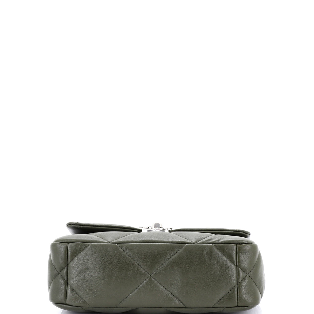 19 Flap Bag Quilted Leather Medium