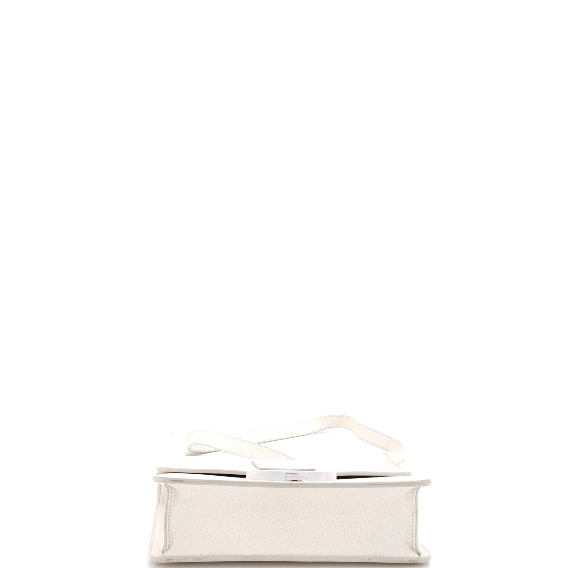 30 Montaigne Flap Bag Leather