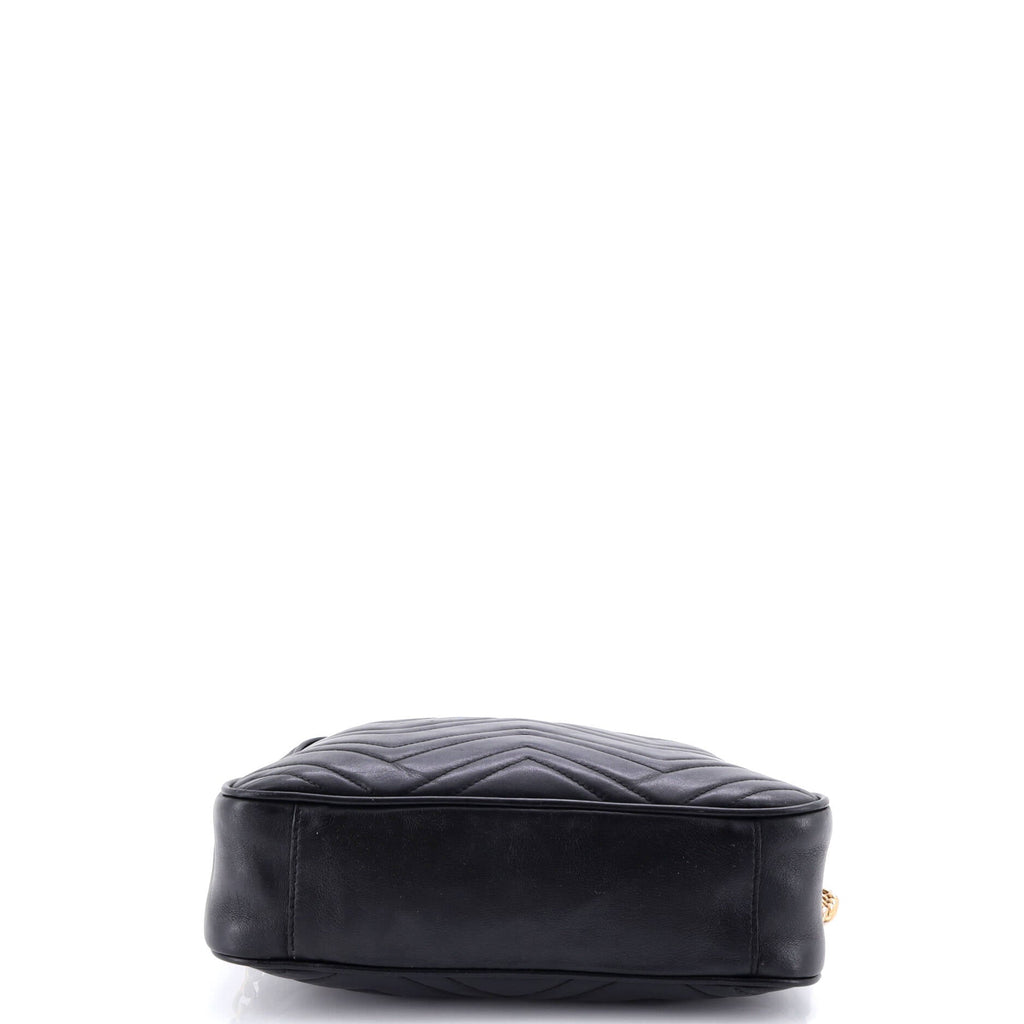 GG Marmont Shoulder Bag Matelasse Leather Medium