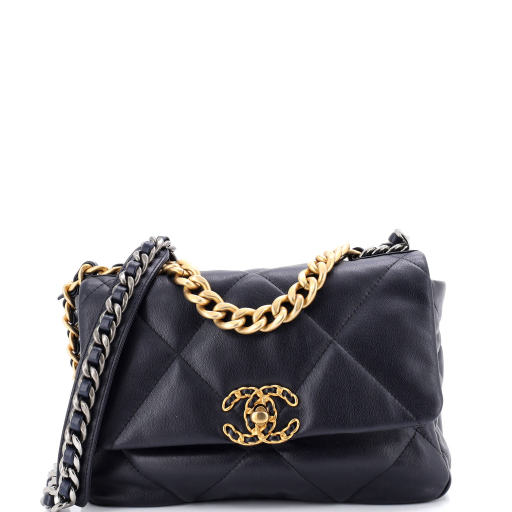 19 Flap Bag Quilted Leather Medium