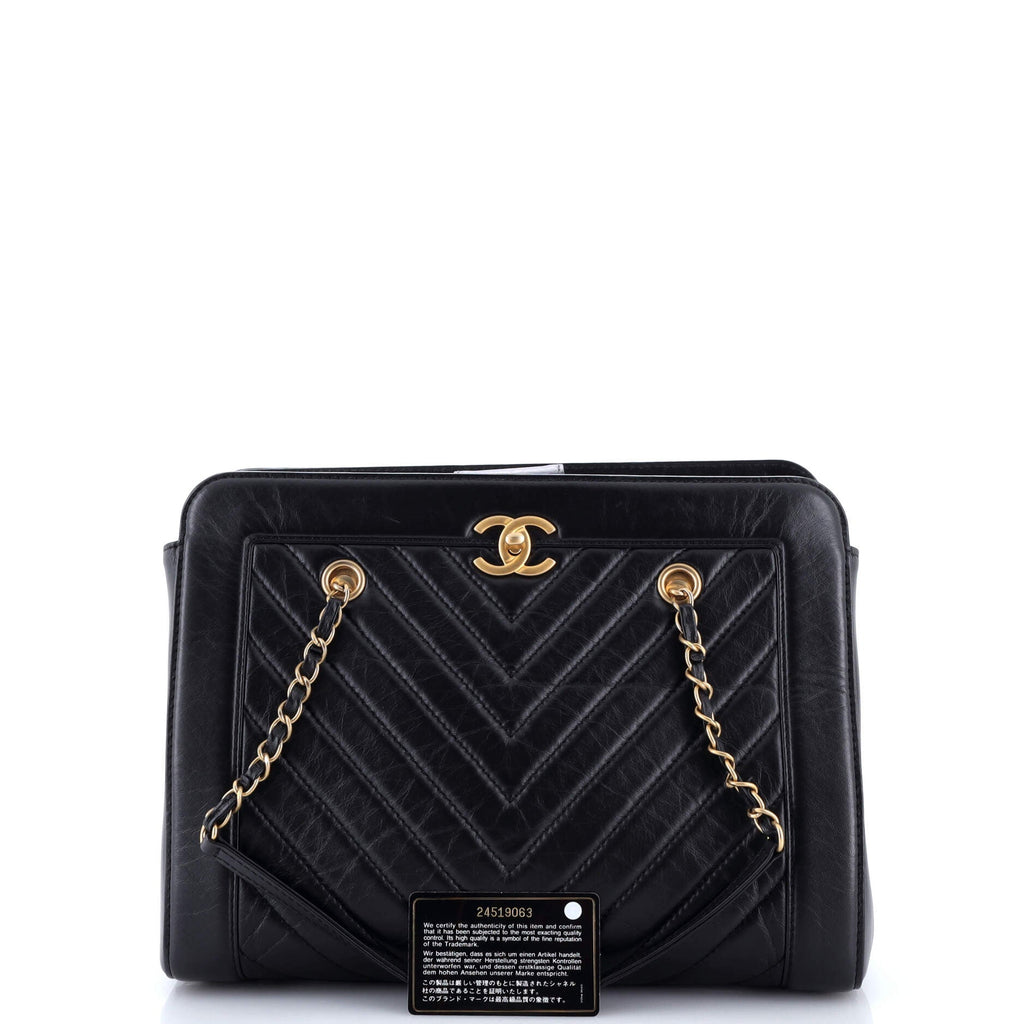 CC Chain Shopping Tote Chevron Calfskin Medium