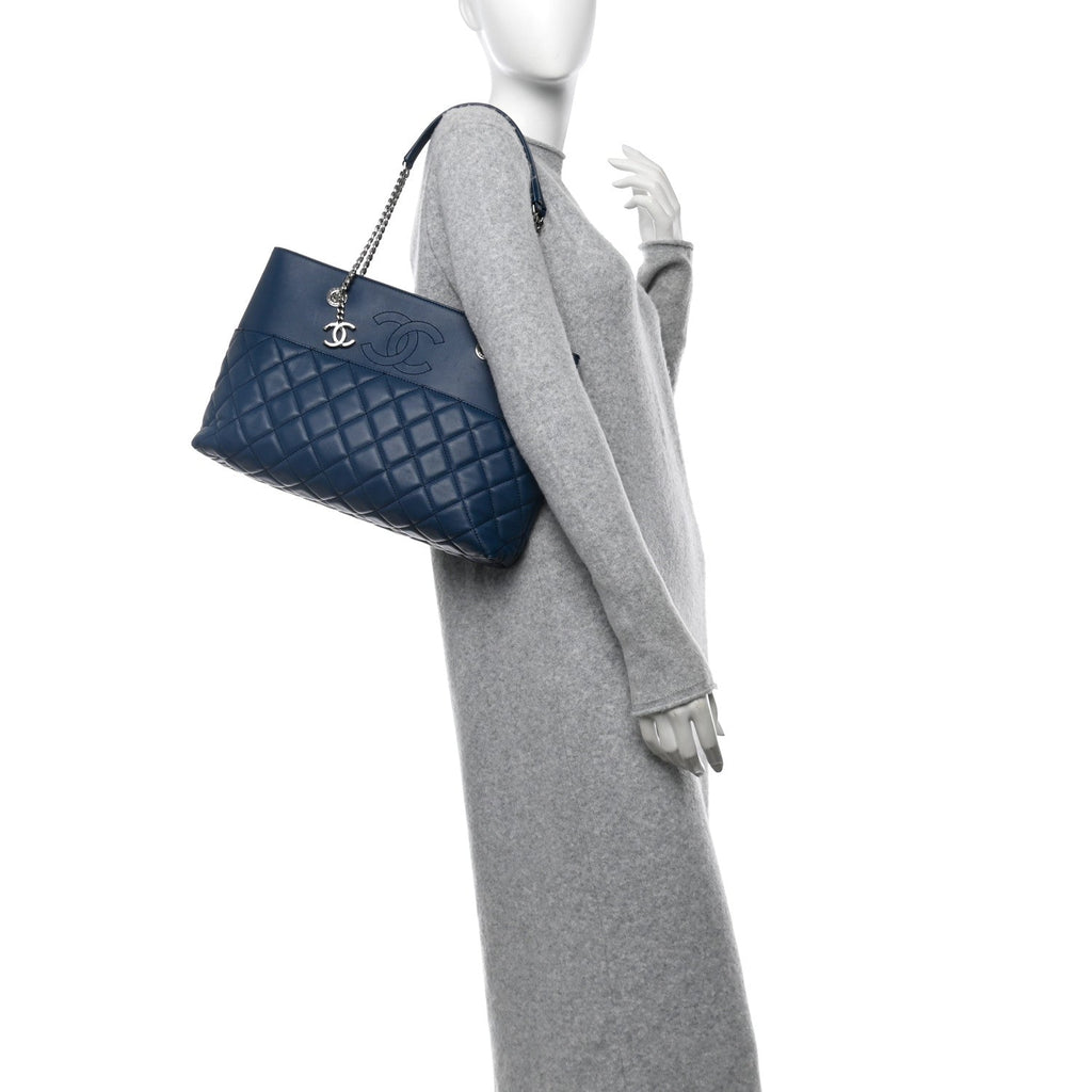 Lambskin Quilted Medium Urban Delight Tote Blue