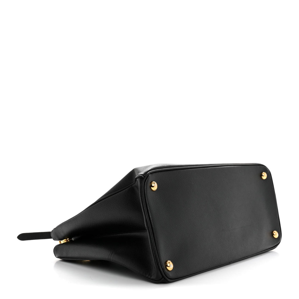 Saffiano Lux Medium Galleria Double Zip Tote Black