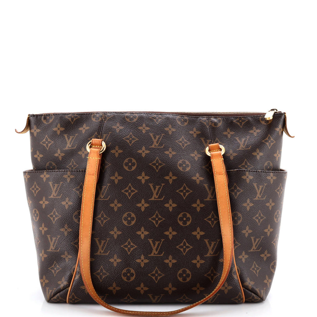 Totally Handbag Monogram Canvas MM