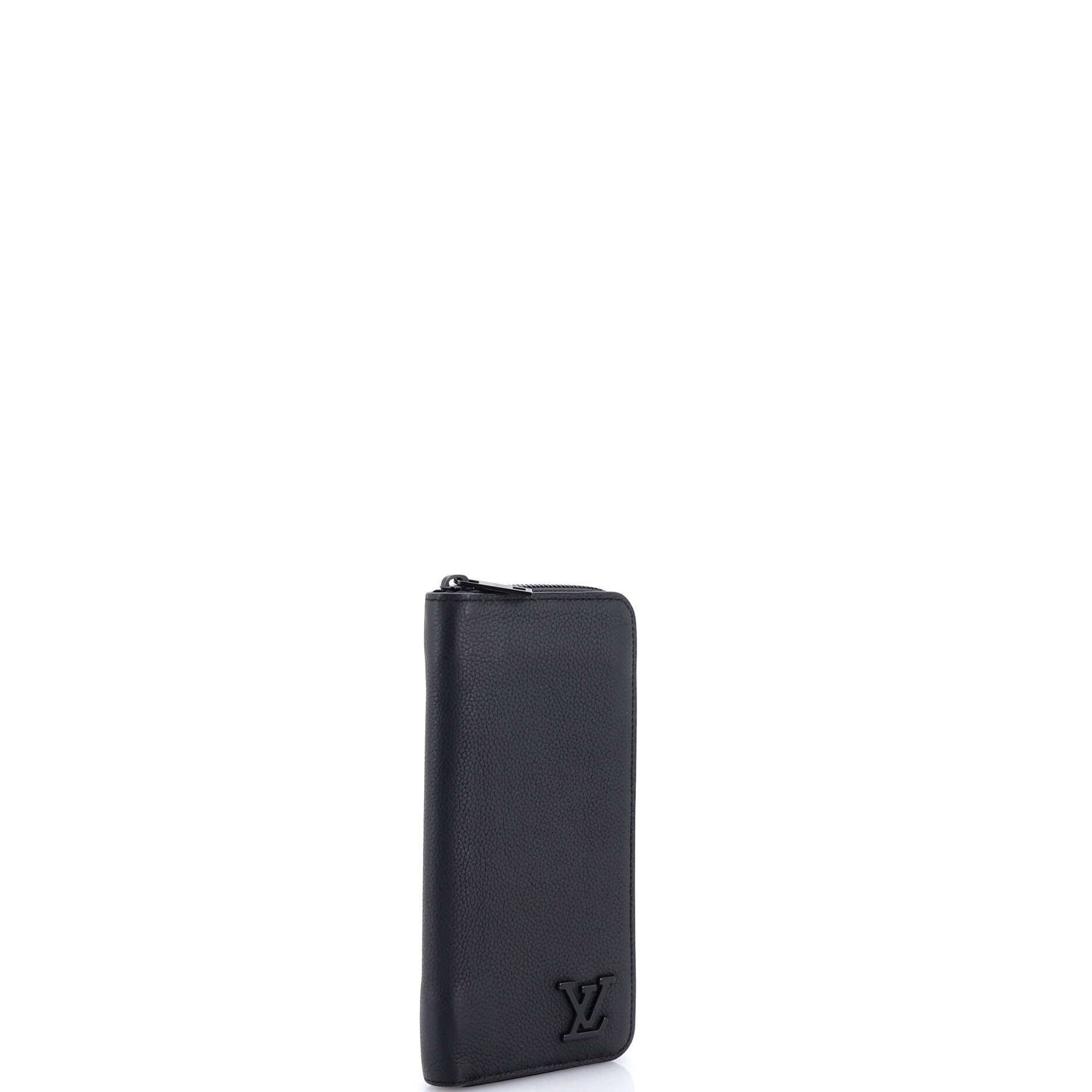 Aerogram Zippy Wallet Leather Vertical