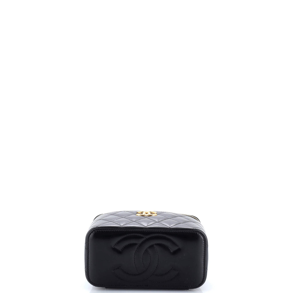 All Slide Long Vanity Case with Chain Quilted Lambskin Small