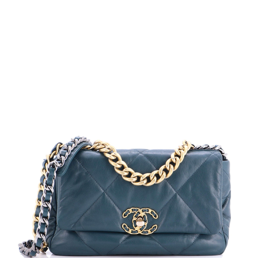 19 Flap Bag Quilted Leather Medium