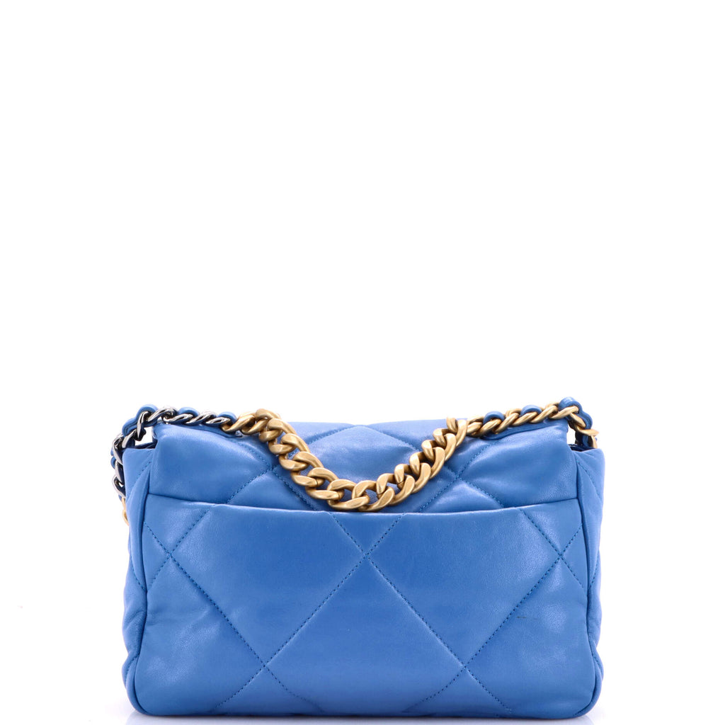 19 Flap Bag Quilted Leather Medium