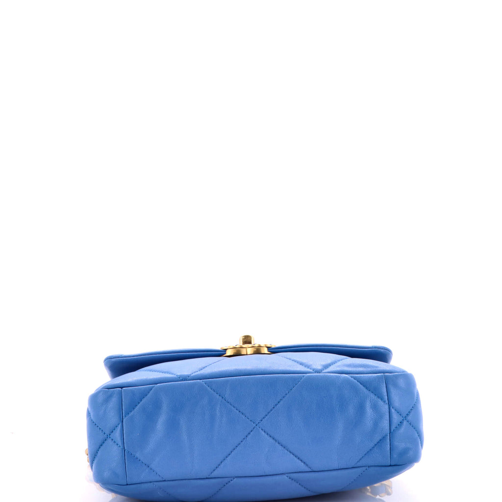 19 Flap Bag Quilted Leather Medium