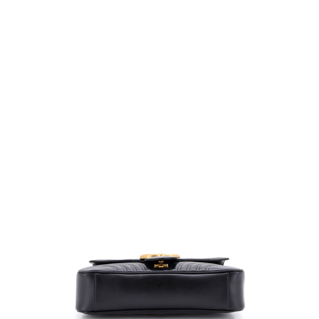 GG Marmont Flap Bag Matelasse Leather Medium