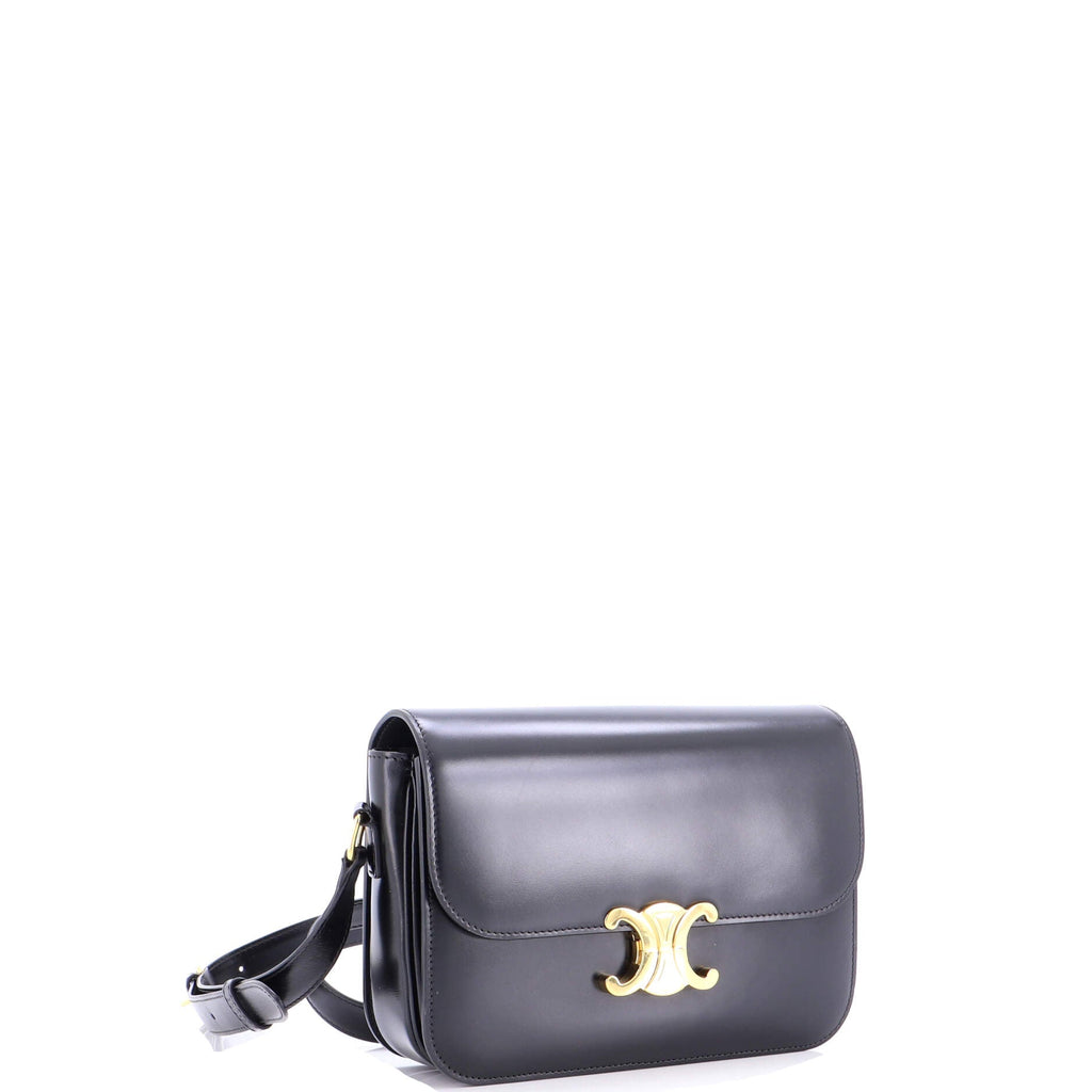 Triomphe Shoulder Bag Smooth Calfskin Medium