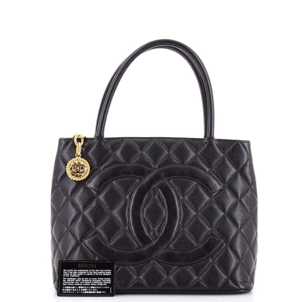 Medallion Tote Quilted Caviar
