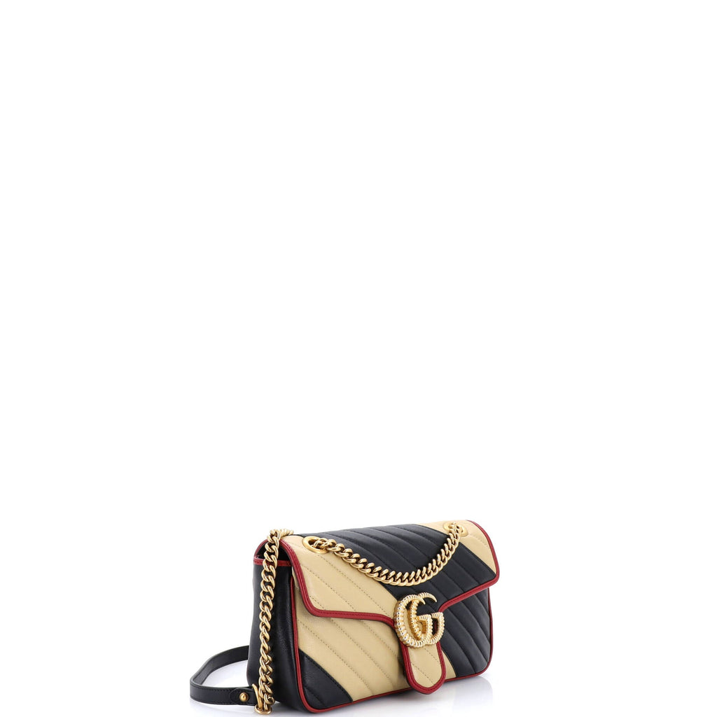 GG Marmont Flap Bag Diagonal Quilted Leather Small