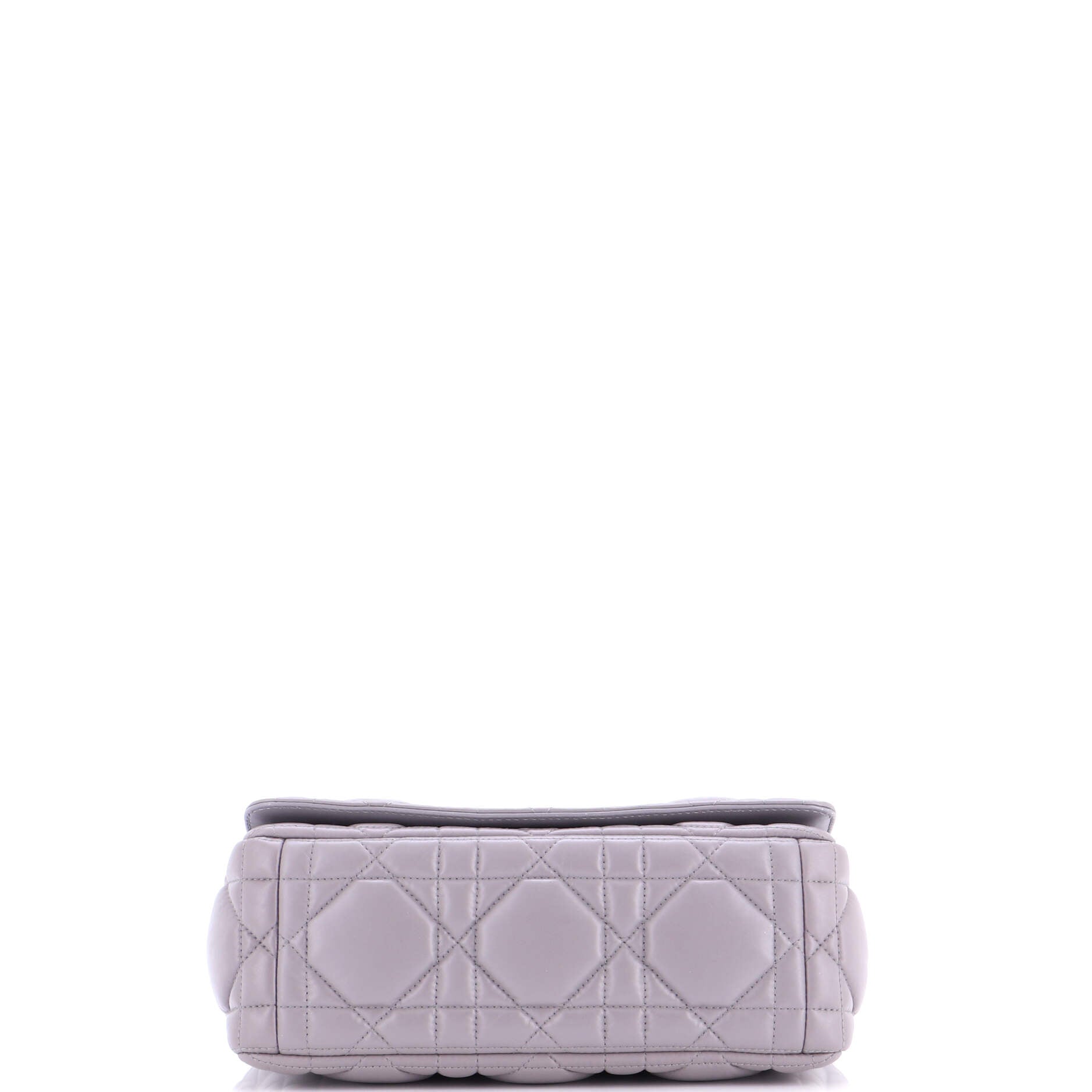 Caro Bag Macrocannage Quilt Calfskin Medium
