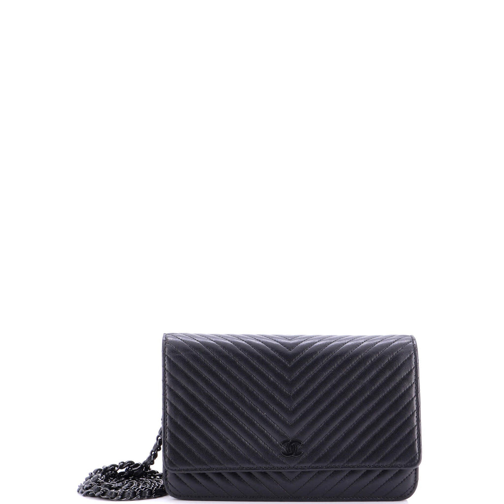 So Black Wallet on Chain Chevron Lambskin