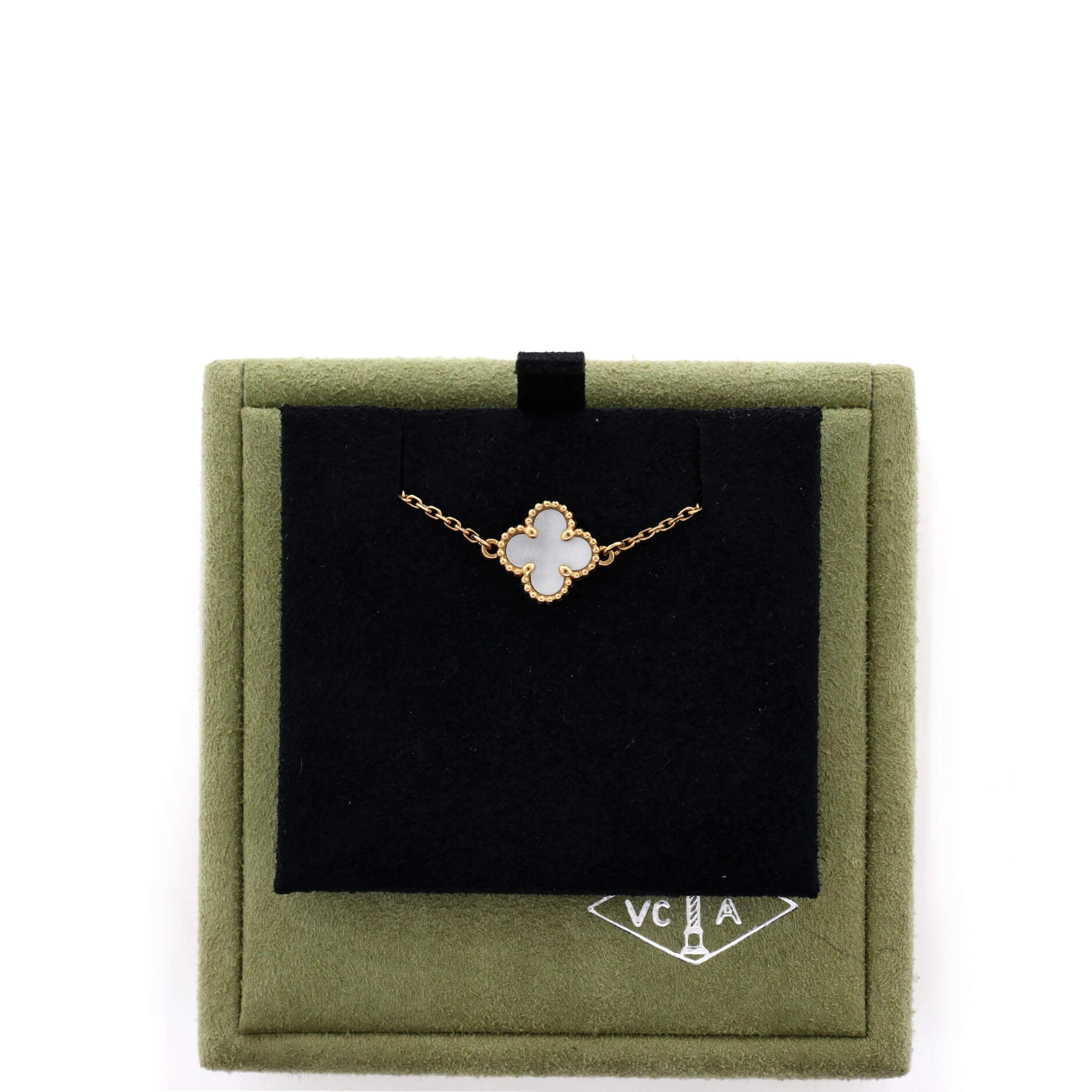 Sweet Alhambra Bracelet 18K Yellow Gold and Mother of Pearl