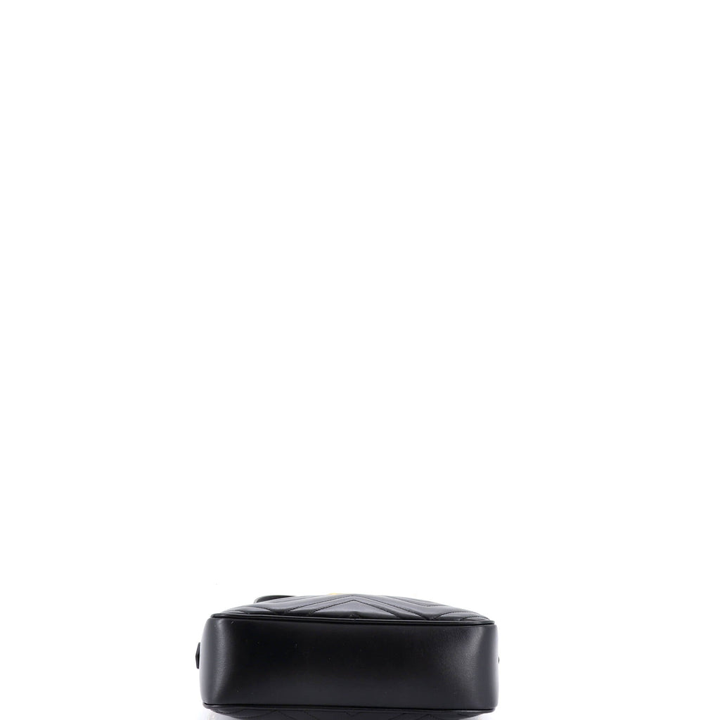 GG Marmont Shoulder Bag Matelasse Leather Small