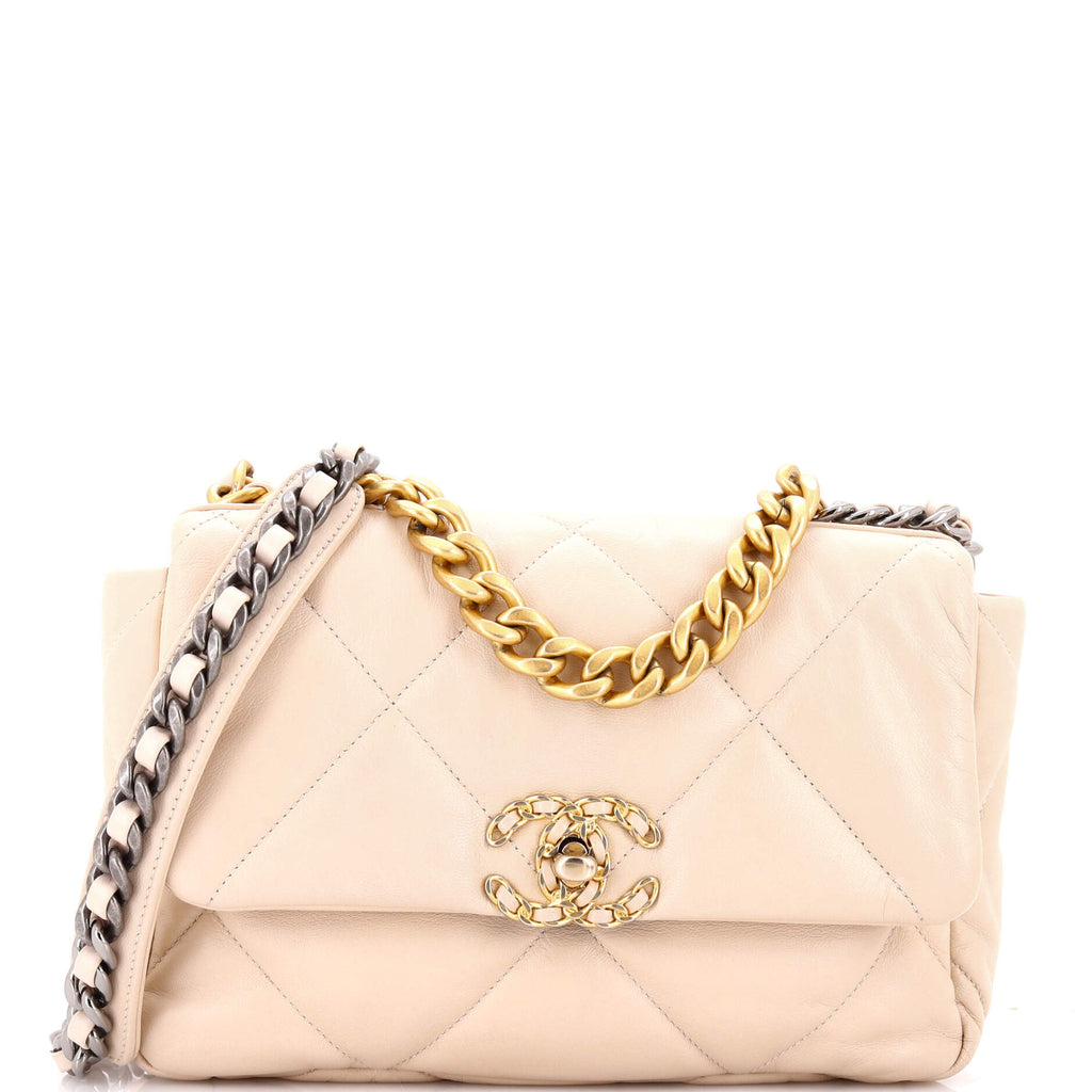 19 Flap Bag Quilted Leather Medium