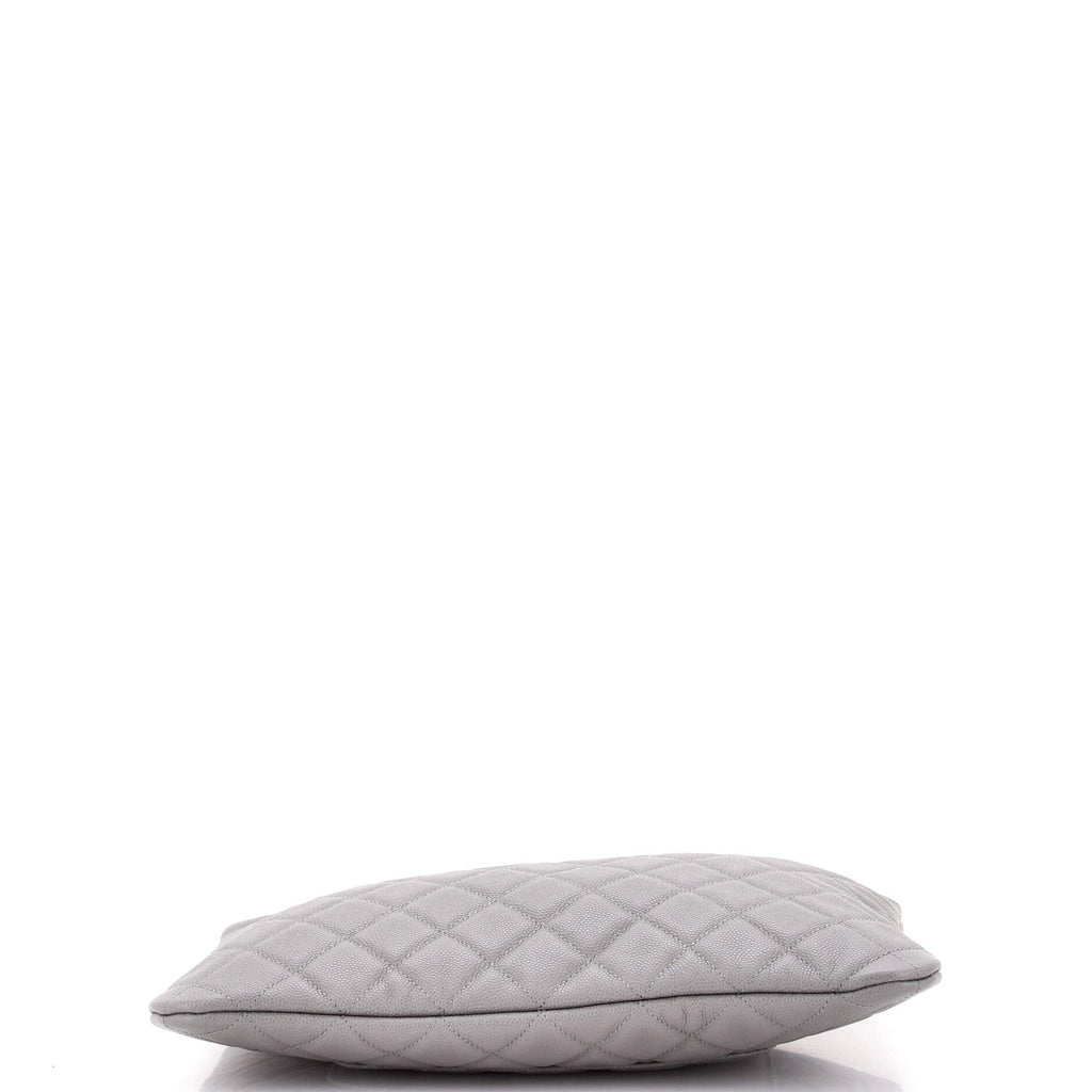 O Case Clutch Quilted Caviar Medium