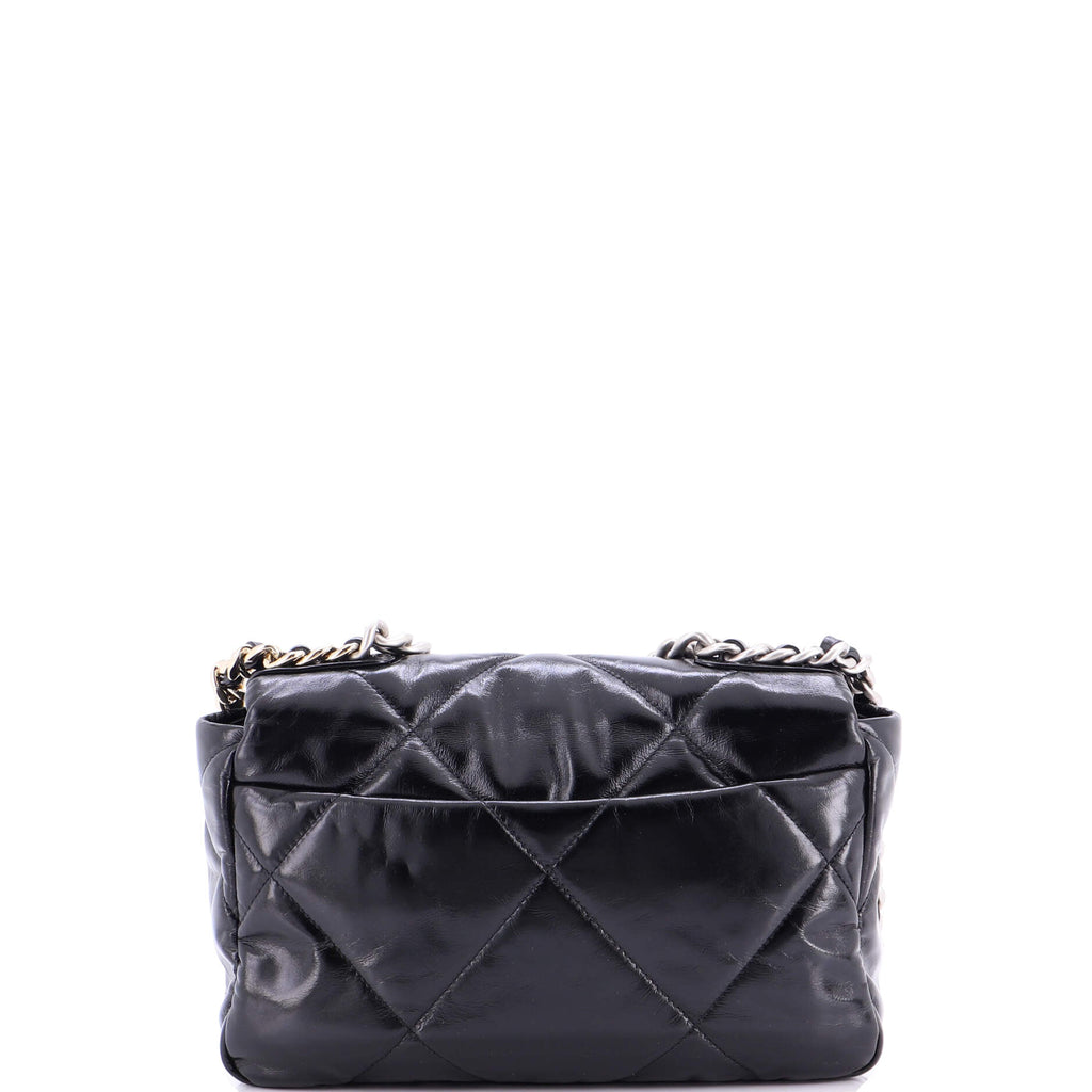 19 Flap Bag Quilted Leather Medium