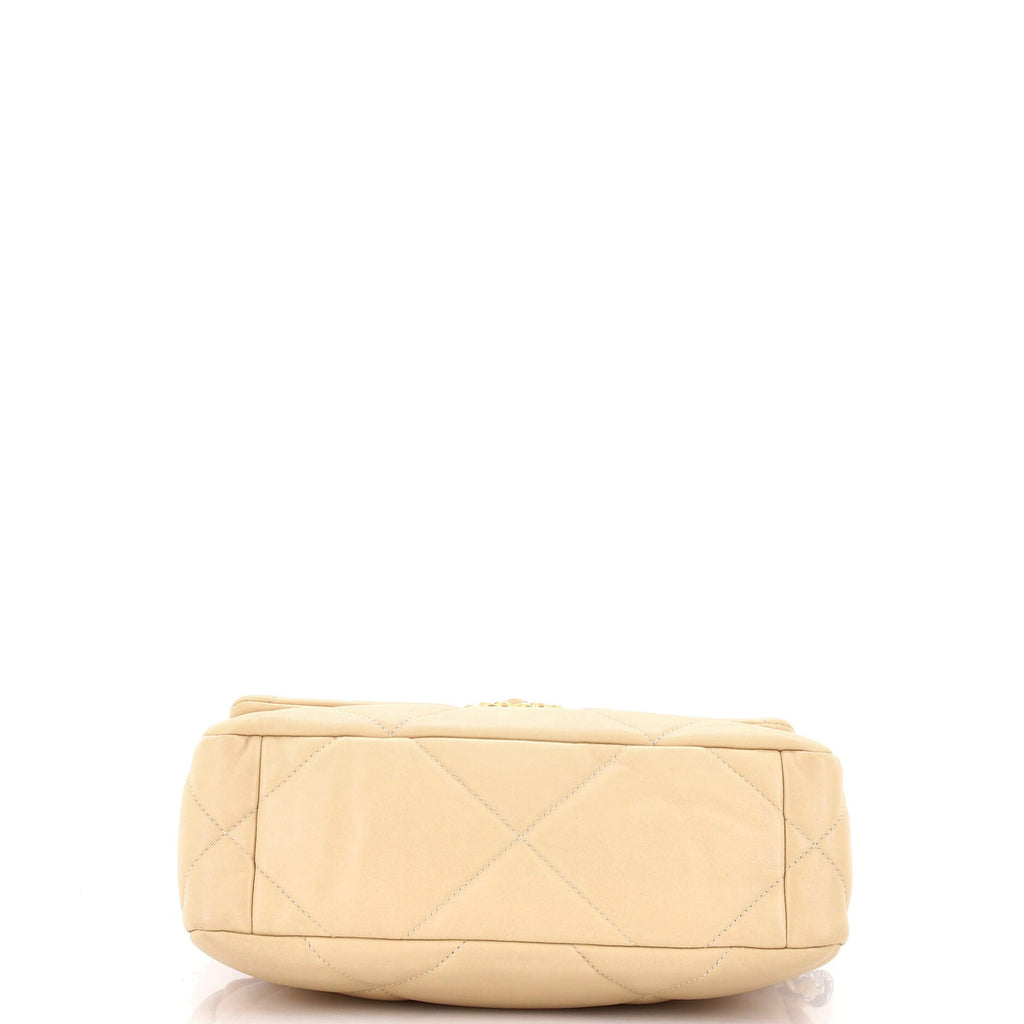 19 Flap Bag Quilted Leather Medium