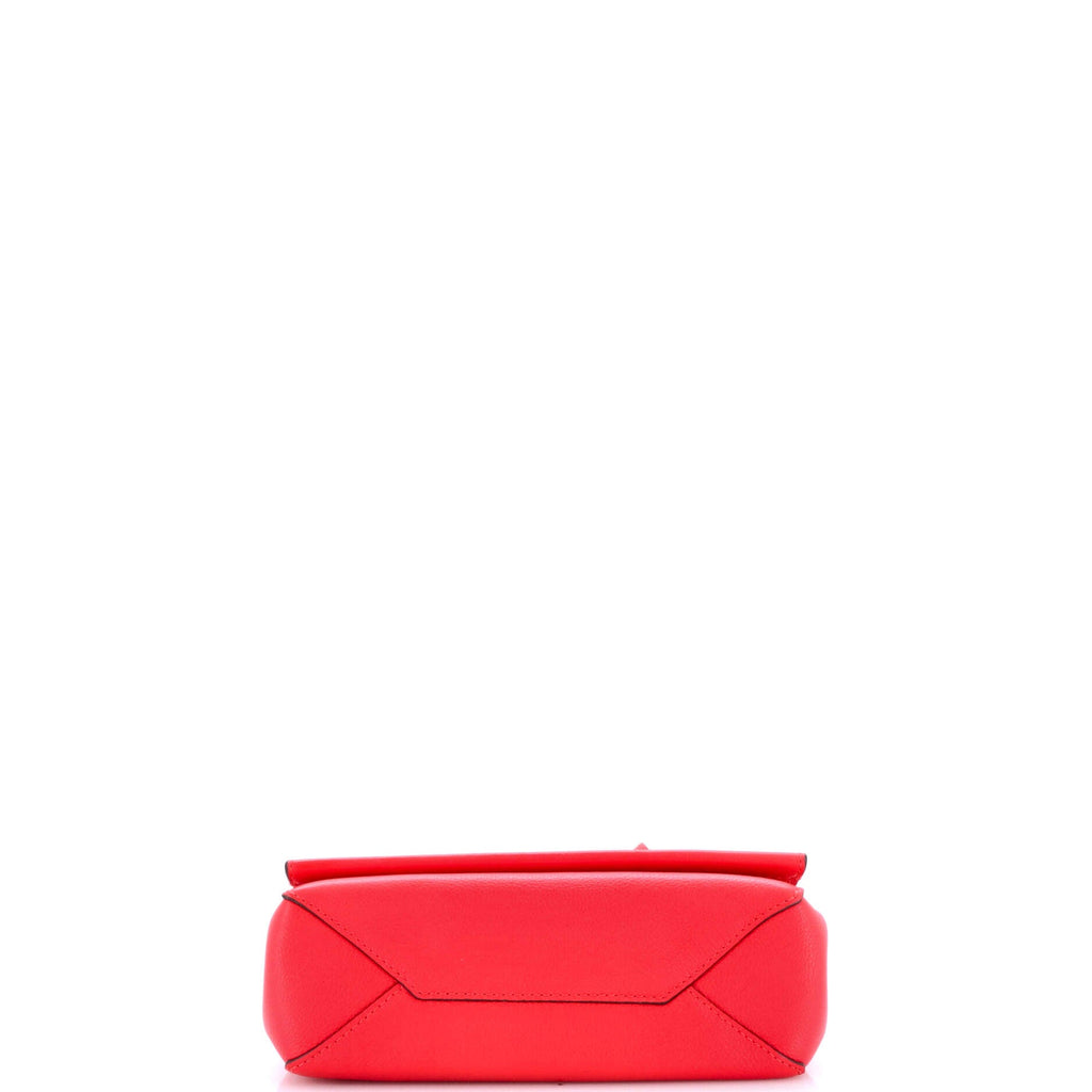 Lockme II Handbag Leather BB