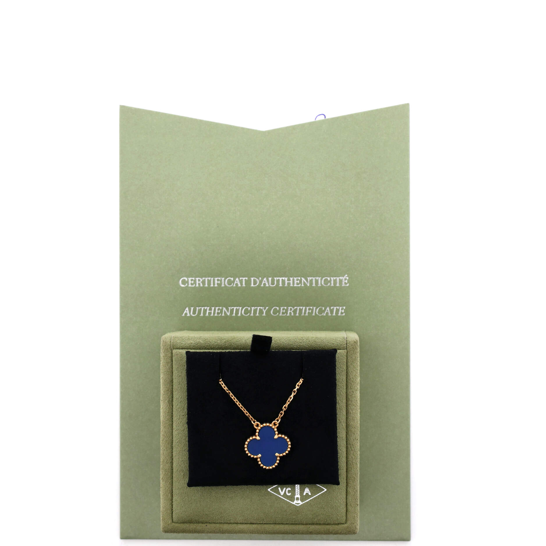 Vintage Alhambra Pendant Necklace 18K Yellow Gold and Agate