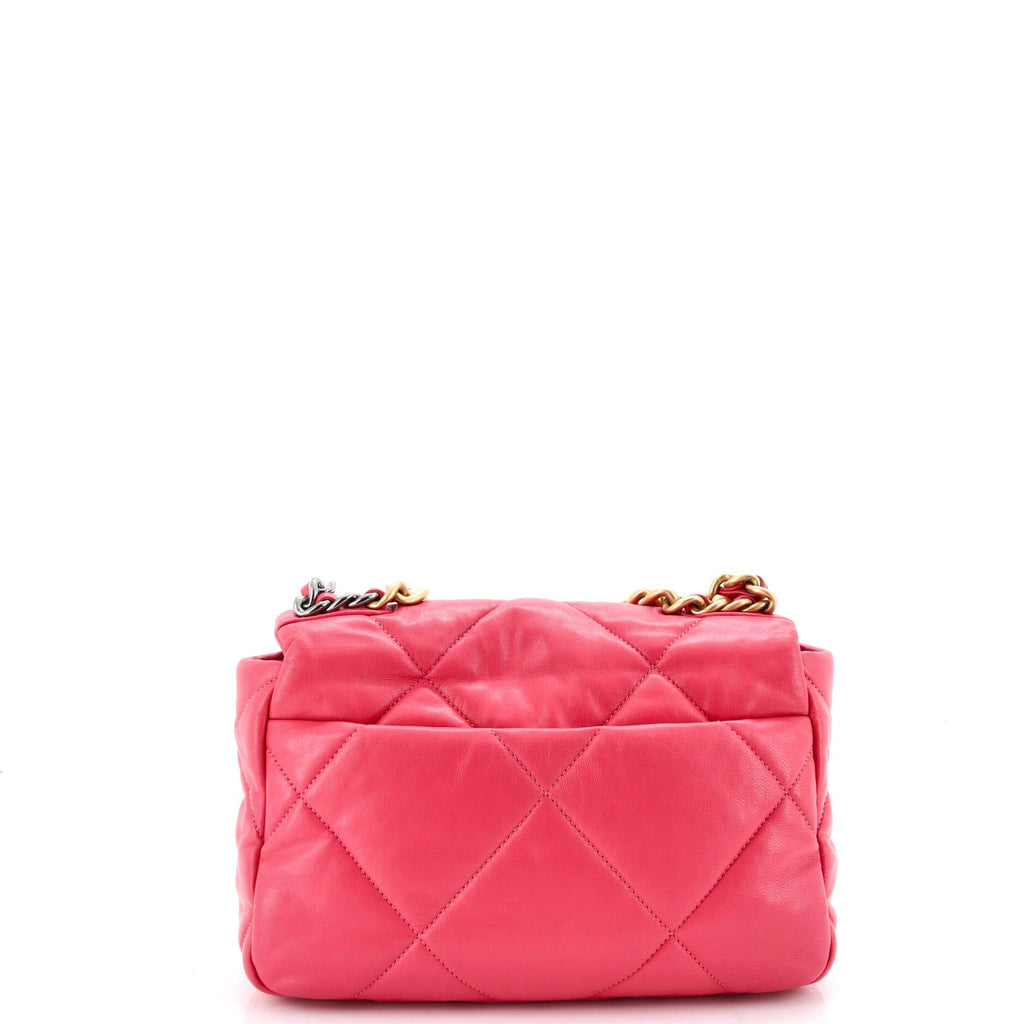 19 Flap Bag Quilted Leather Medium