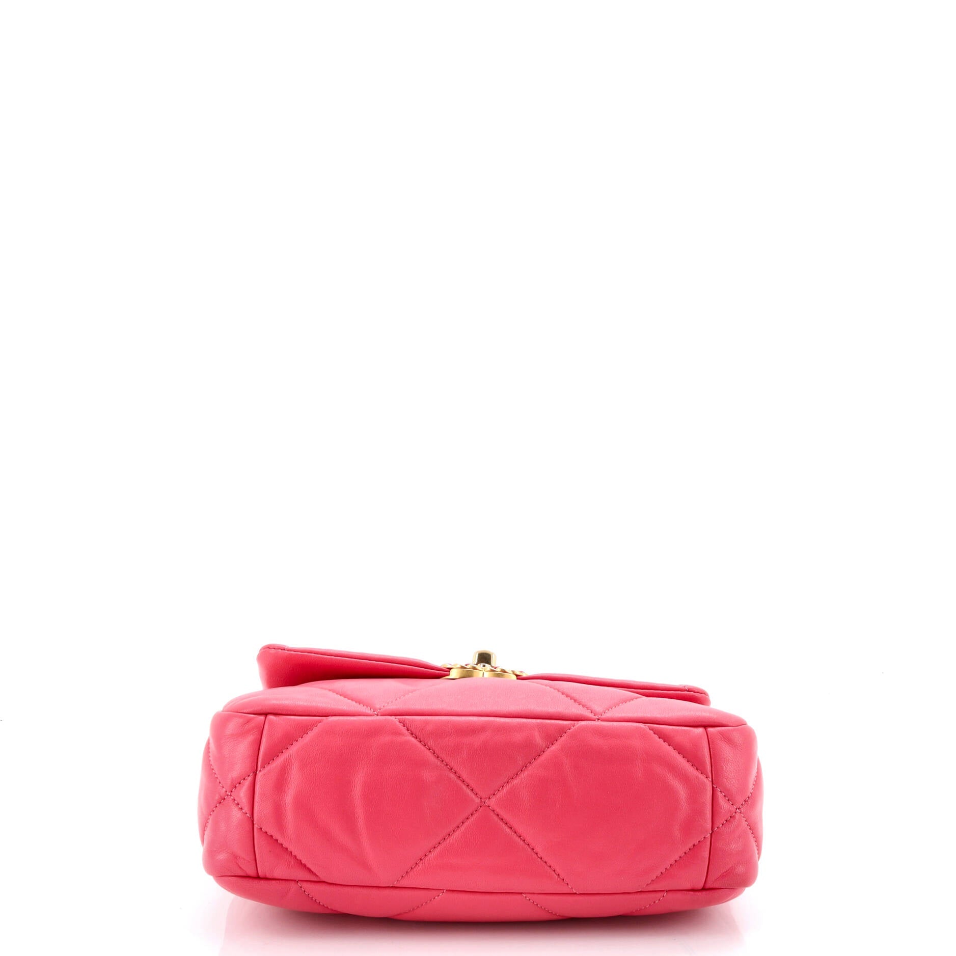 19 Flap Bag Quilted Leather Medium