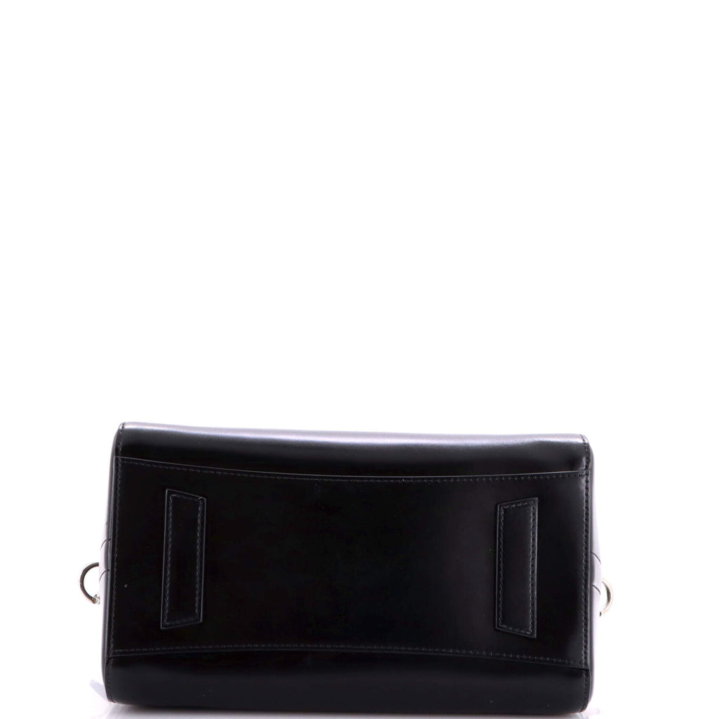 Antigona Bag Glazed Leather Medium