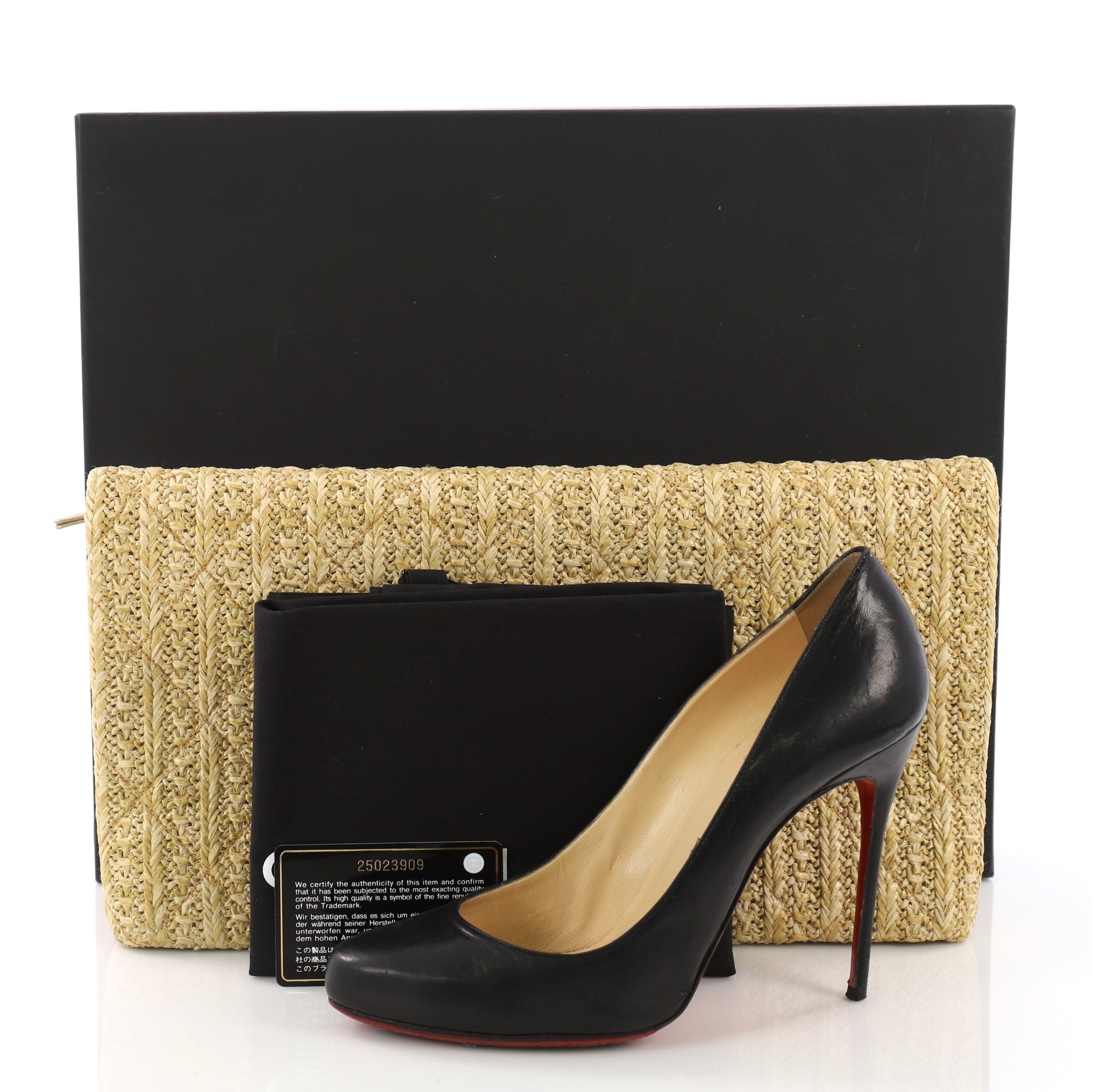CC Clutch Quilted Woven Raffia Medium