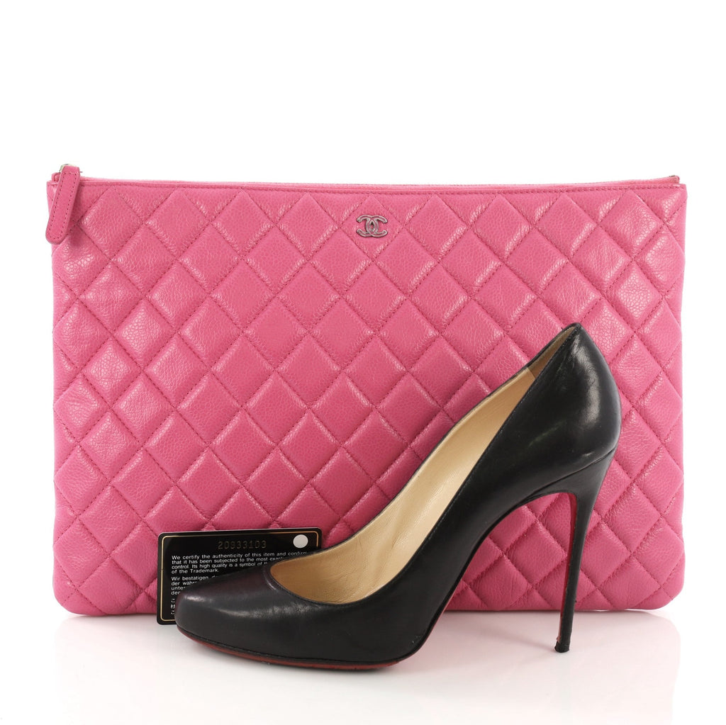O Case Clutch Quilted Caviar Large