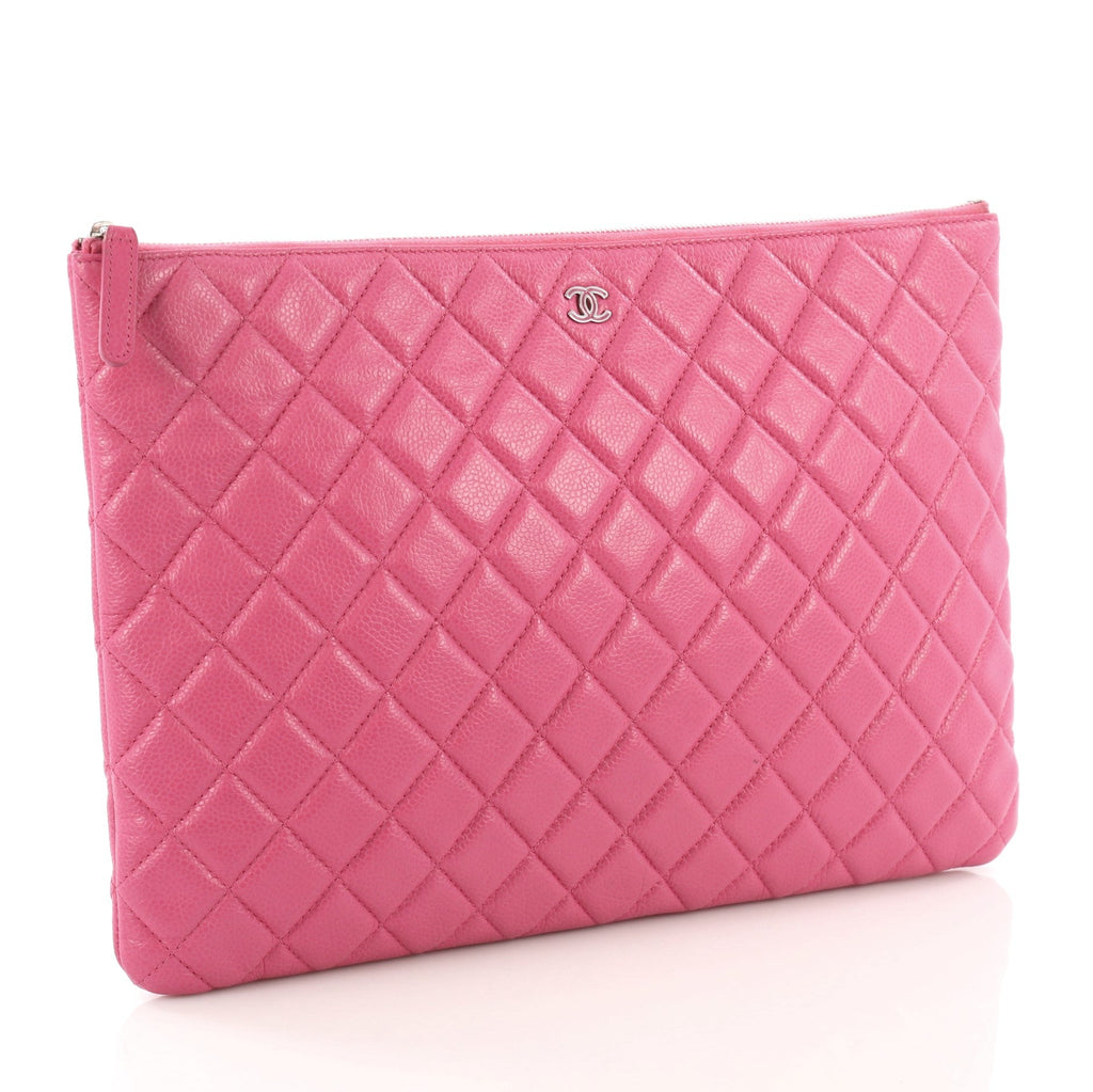 O Case Clutch Quilted Caviar Large