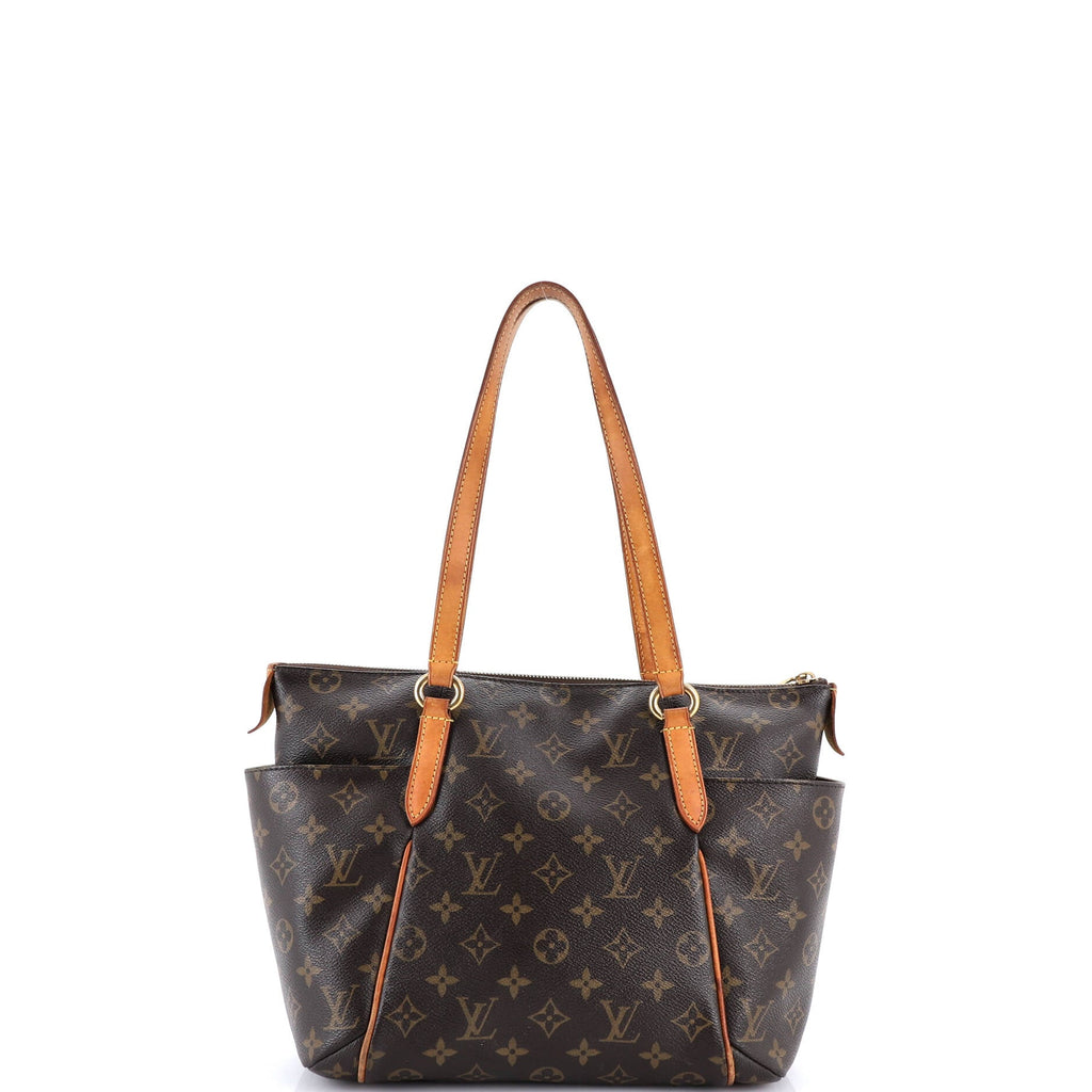 Totally Handbag Monogram Canvas MM