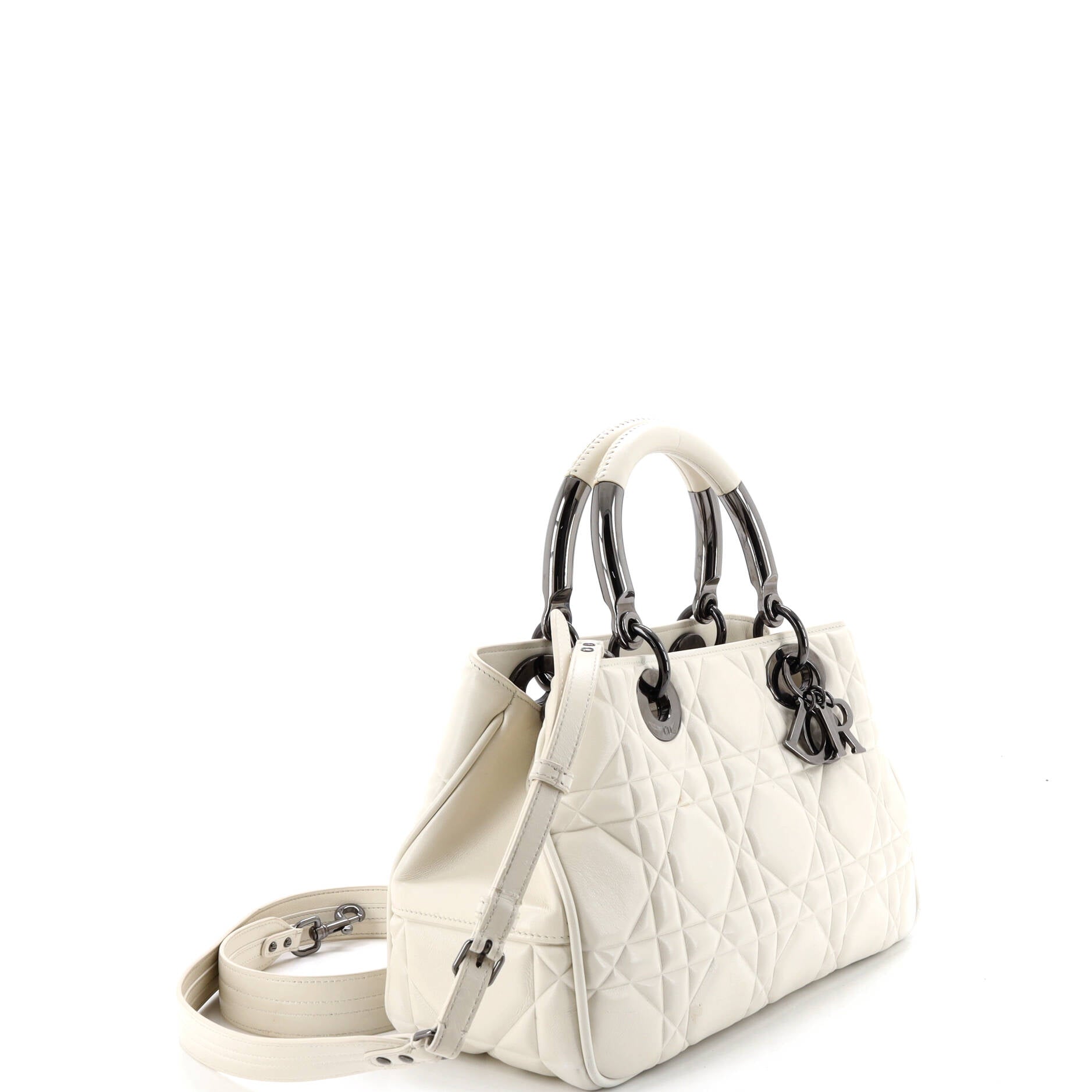 Lady 95.22 Bag Cannage Embossed Leather Medium