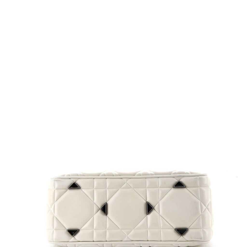 Lady 95.22 Bag Cannage Embossed Leather Medium