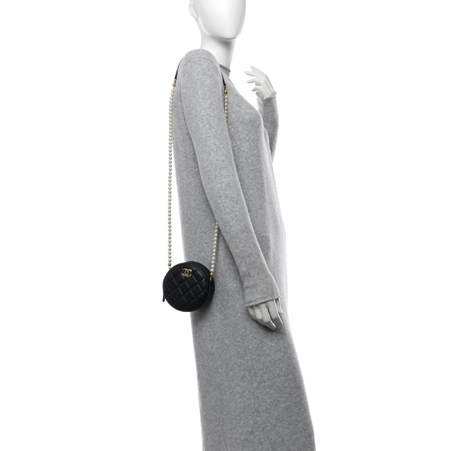 Lambskin Quilted Pearl Chain Round Clutch With Chain Black