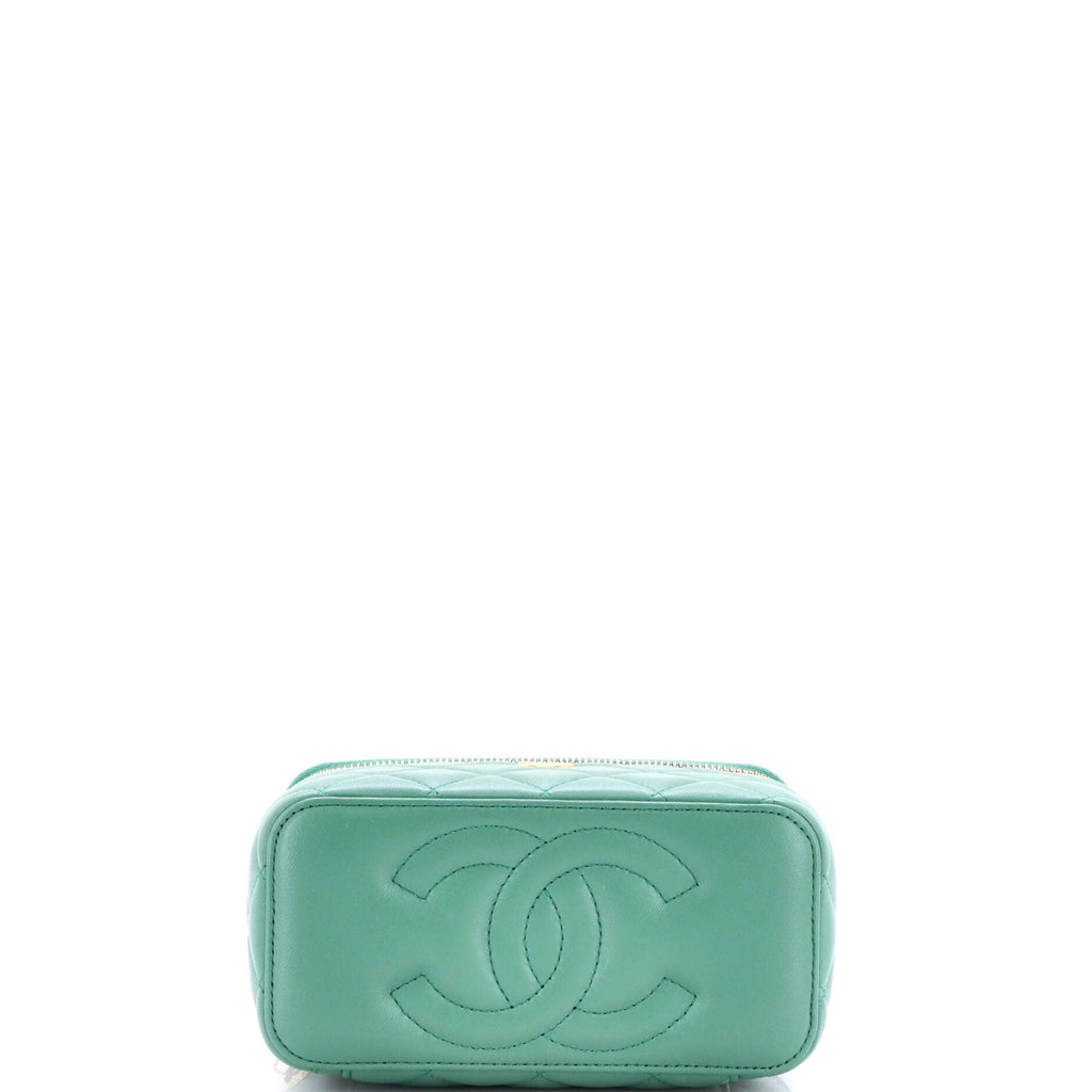 Pearl Crush Vanity Case with Chain Quilted Lambskin Small