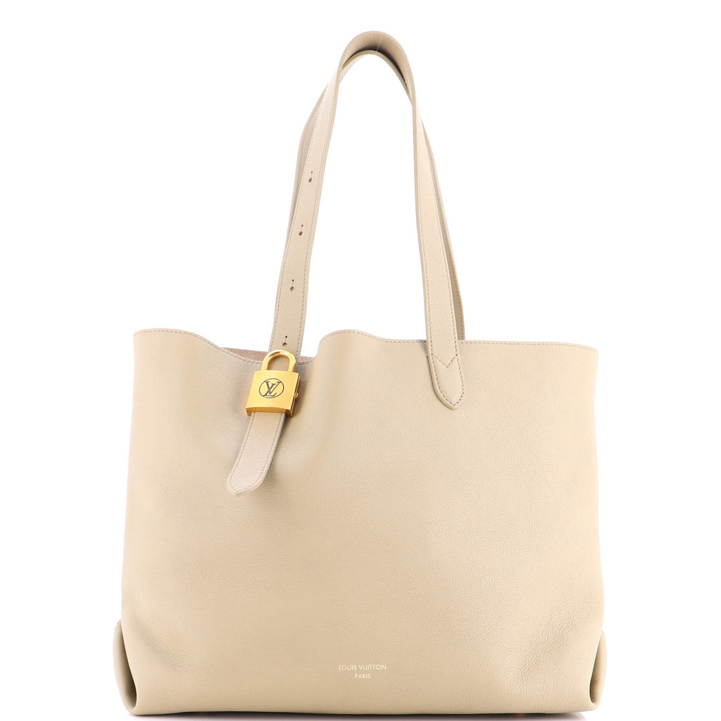 Low Key Cabas Leather MM