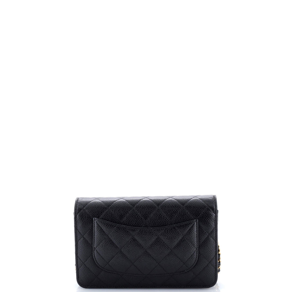 Wallet on Chain Quilted Caviar
