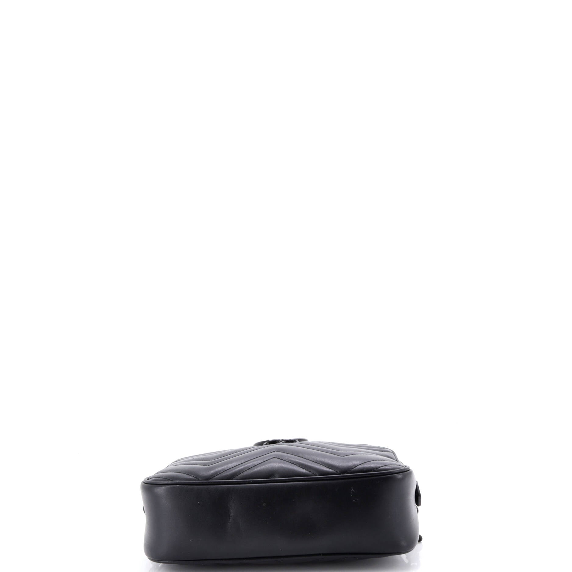 GG Marmont Monochrome Shoulder Bag Matelasse Leather Small