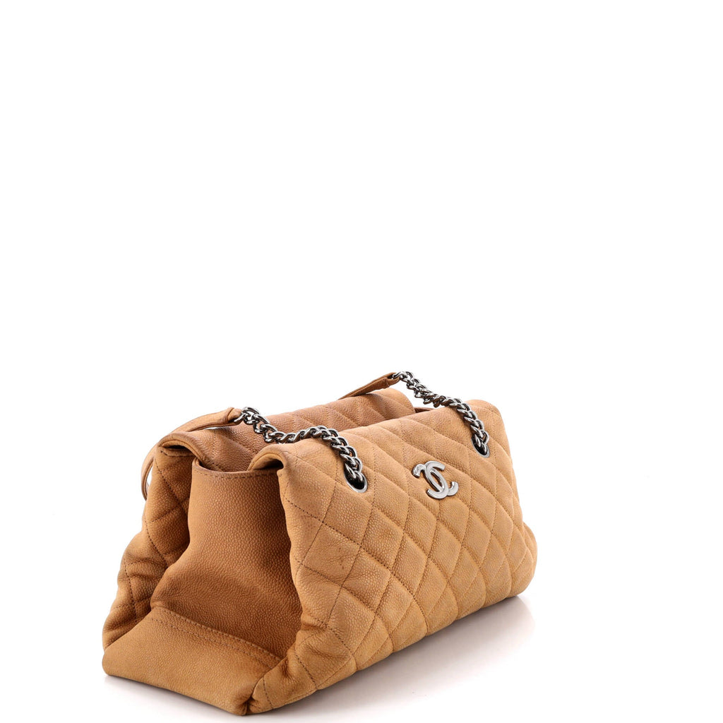 Lady Pearly Tote Quilted Iridescent Caviar Large