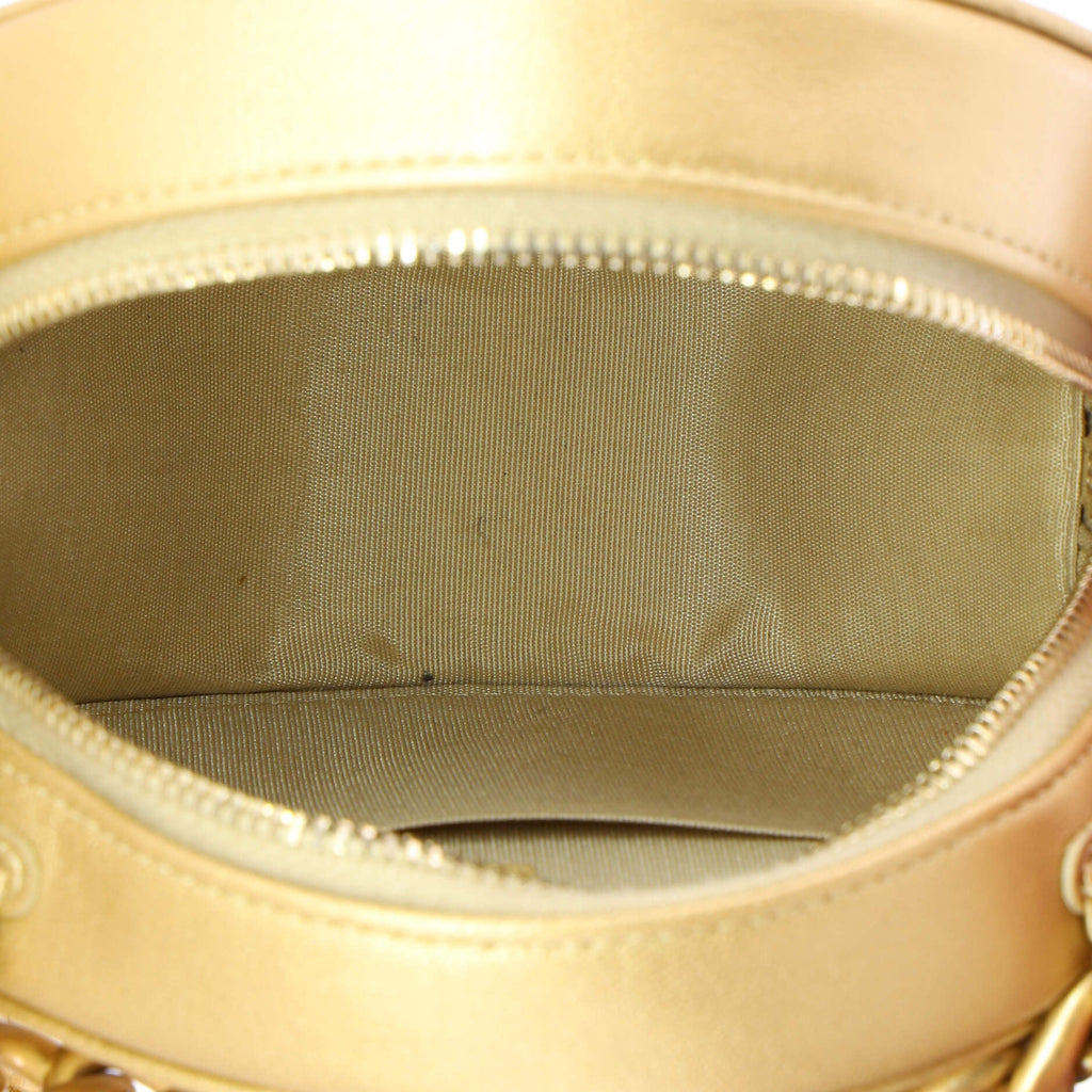 19 Round Clutch with Chain Quilted Leather