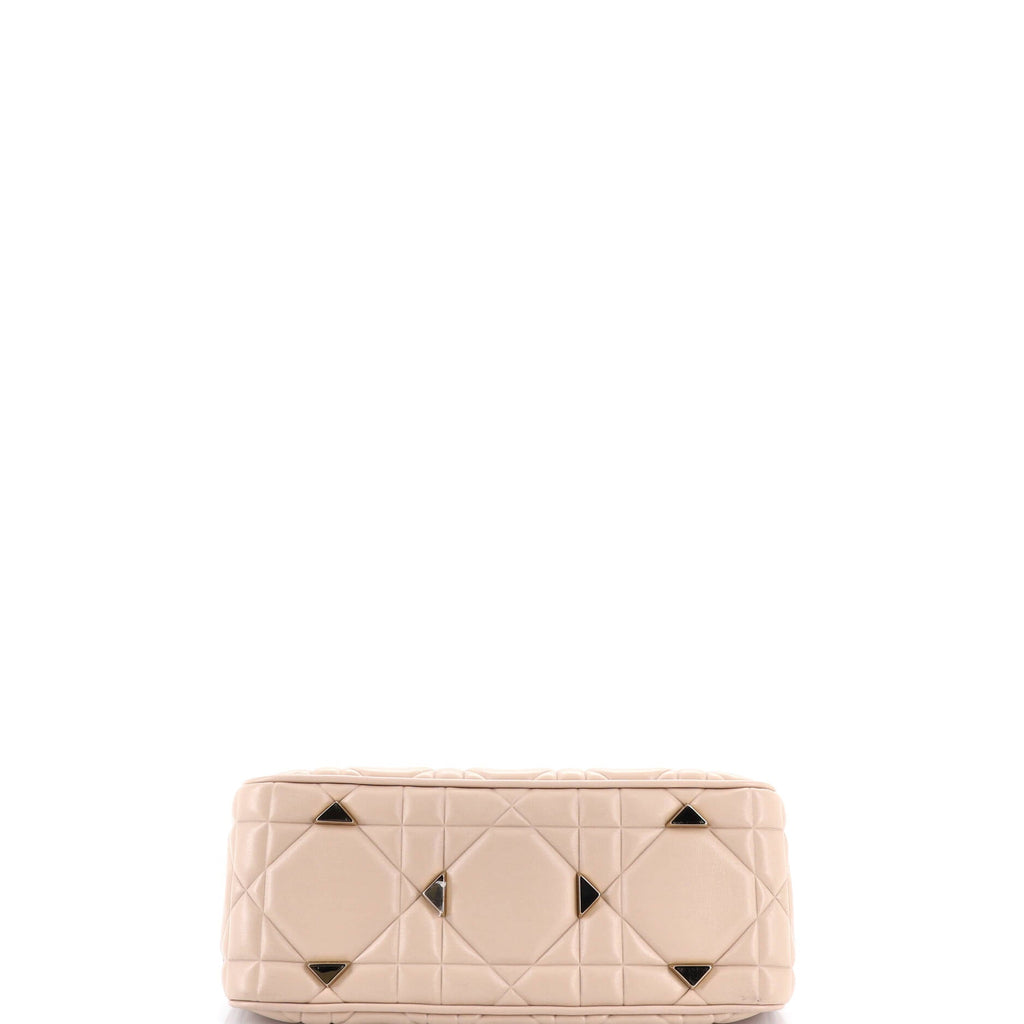 Lady 95.22 Bag Cannage Embossed Leather Medium