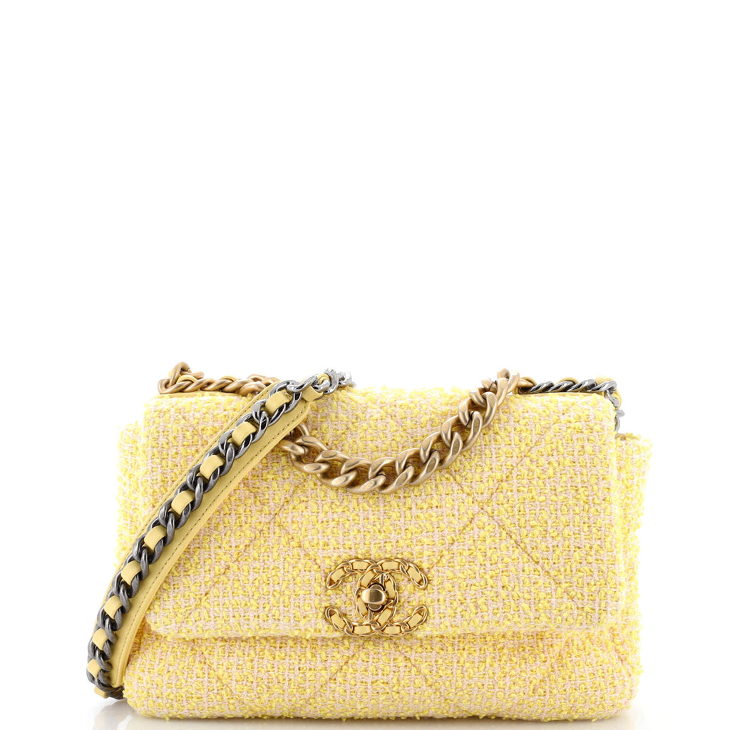 19 Flap Bag Quilted Tweed Medium